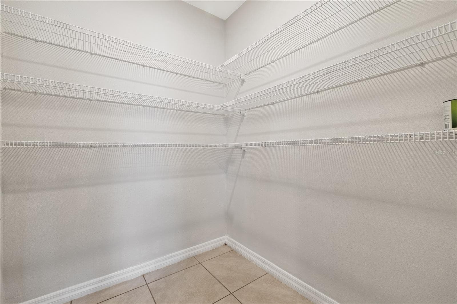 Single Family Residence at 11722 WHITE WILLOW LN, RIVERVIEW, photo 9 of 34
