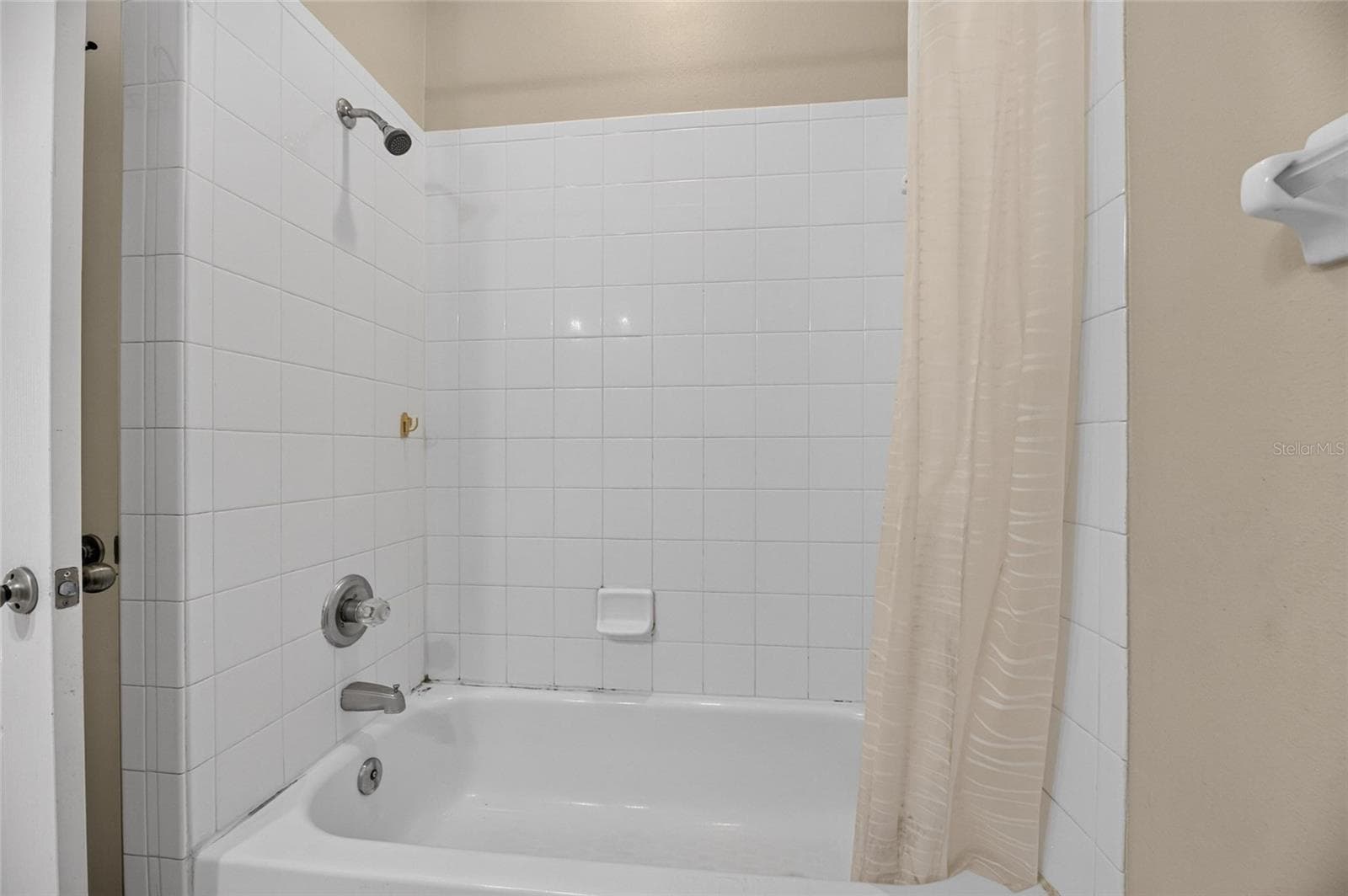 Single Family Residence at 24519 BREEZY OAK CT, LUTZ, photo 42 of 63