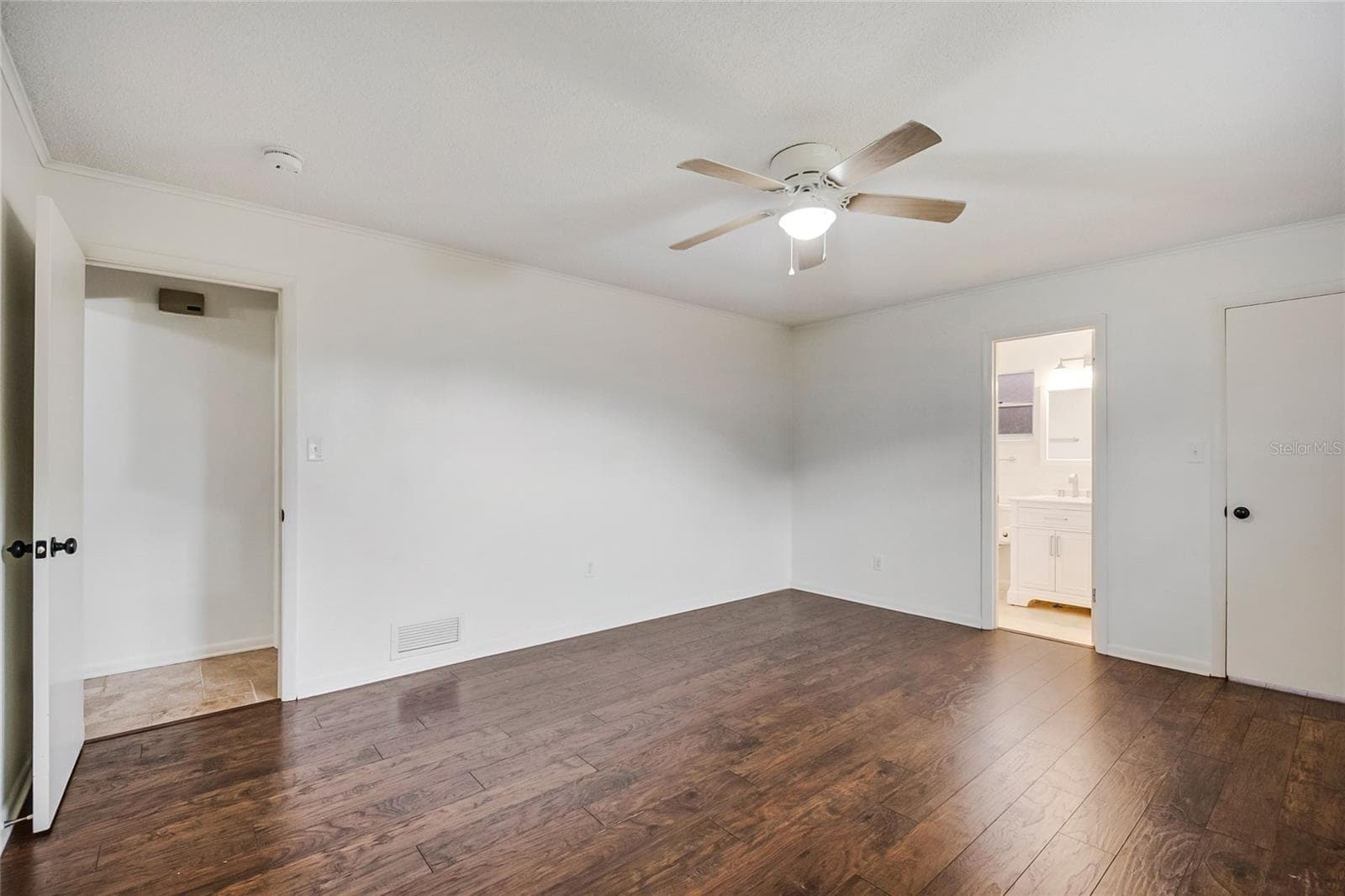 Single Family Residence at 4931 TELLSON PL, ORLANDO, photo 17 of 38