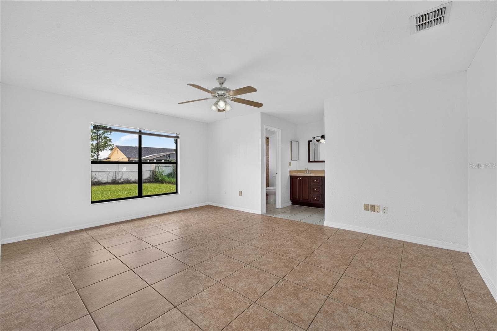 Single Family Residence at 913 SAN RAFAEL WAY, KISSIMMEE, photo 16 of 28