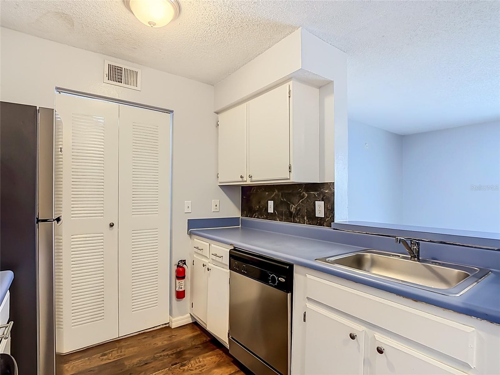 Condominium at 1229 BERMUDA LAKES LN #206, KISSIMMEE, photo 5 of 21