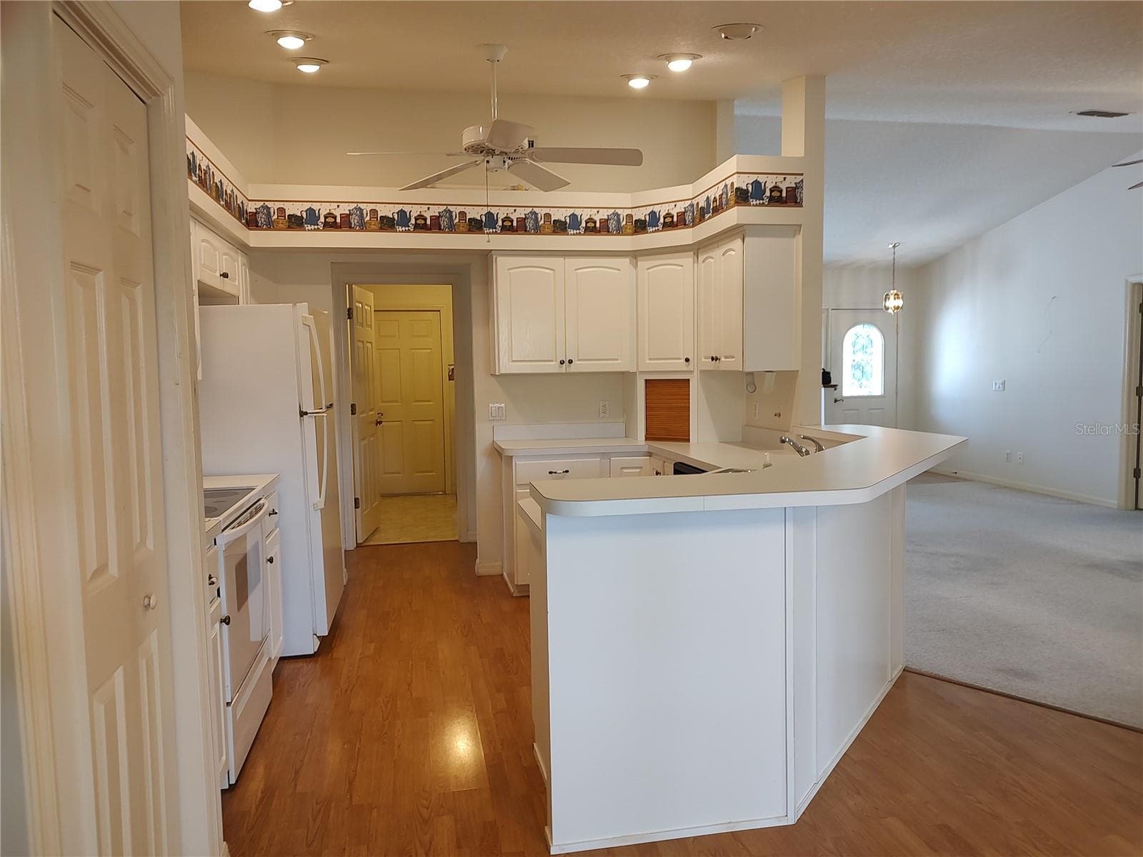 Good lighting! - 3716 E COVE PARK TRL, HERNANDO