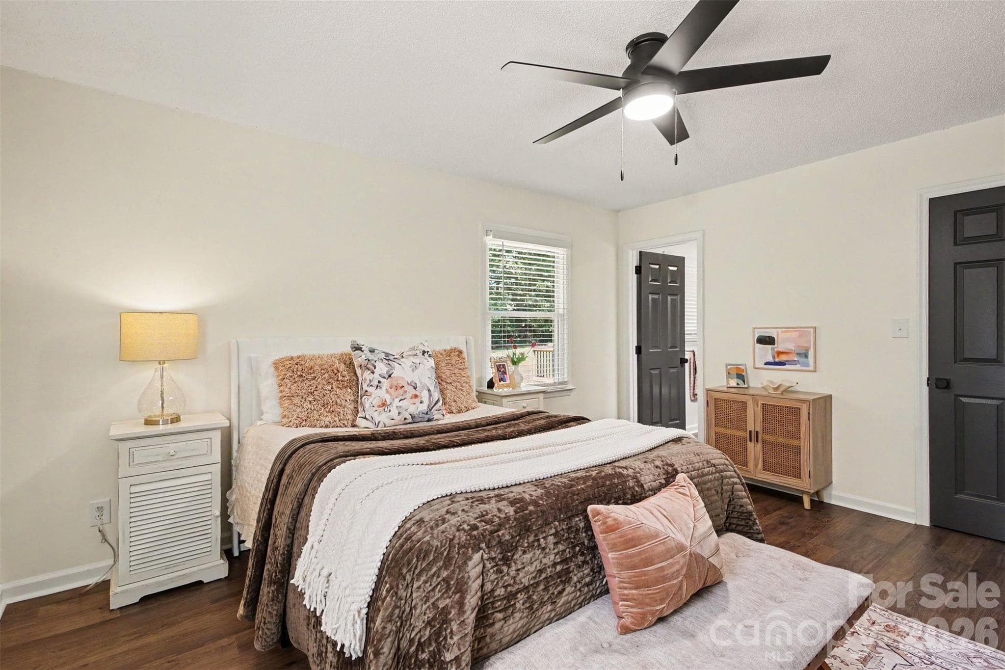 Single Family Residence at 8319 Vagabond Road, Charlotte, photo 14 of 22