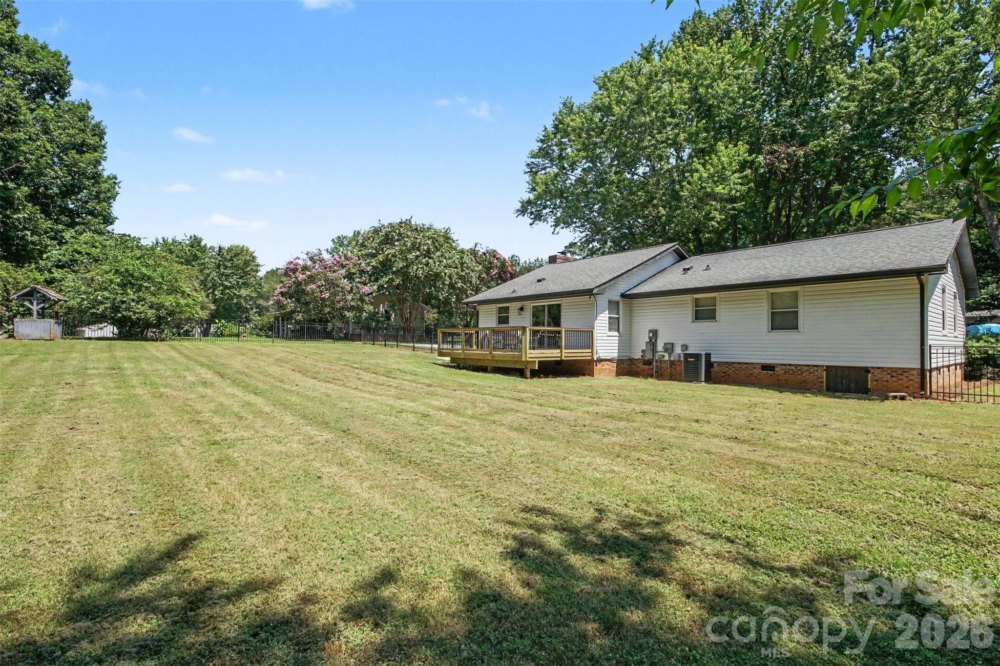 Single Family Residence at 8319 Vagabond Road, Charlotte, photo 6 of 22