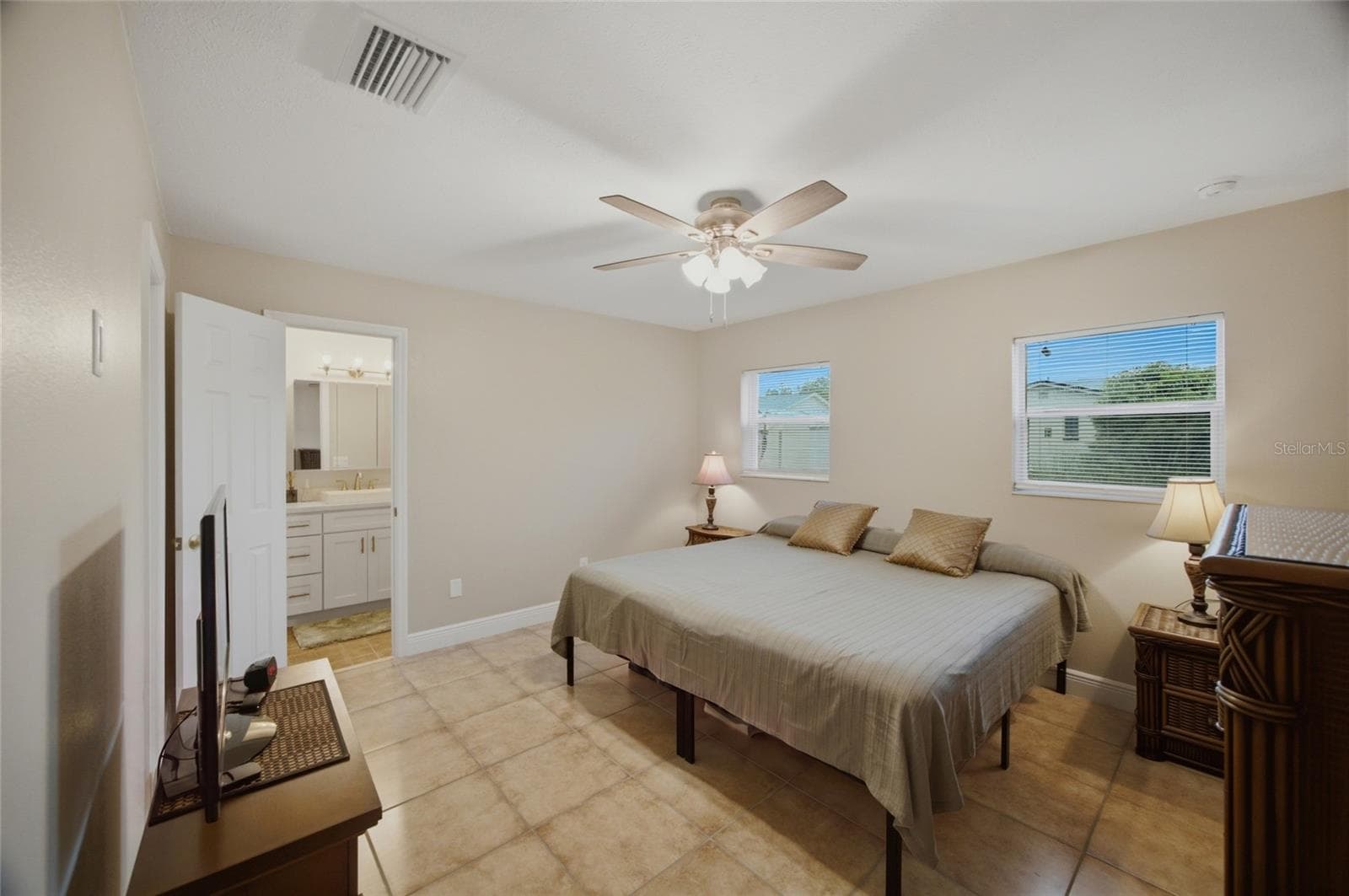 Single Family Residence at 2971 FOREST CIR, SEFFNER, photo 18 of 38