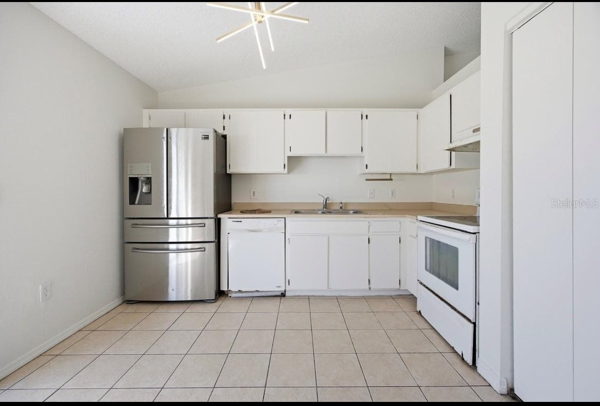 Single Family Residence at 6 BAHIA TRACE LOOP, OCALA, photo 6 of 12