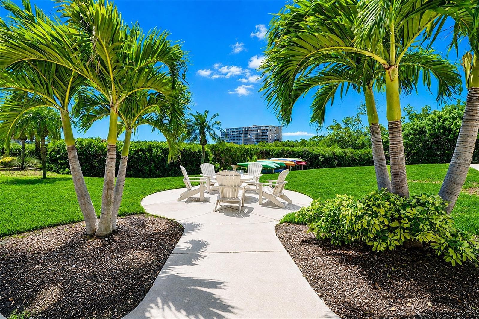 ... There are a couple Lounging areas thru out the grounds. - 19519 GULF BLVD #202, INDIAN SHORES