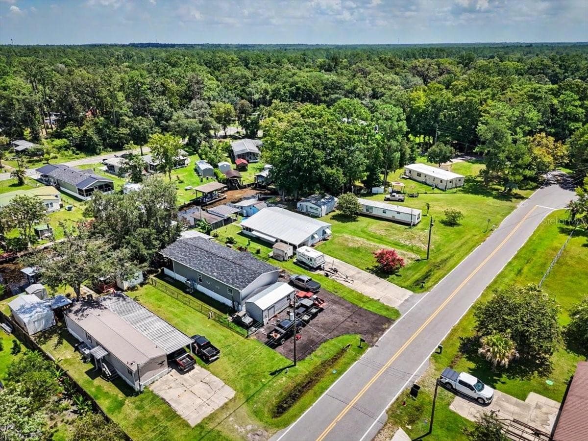 Manufactured Home at 104 EDGEWATER RD, SATSUMA, photo 57 of 73