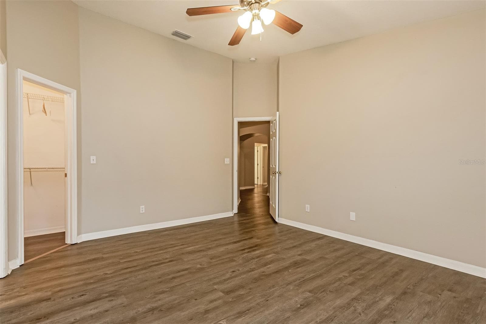 Single Family Residence at 823 ROCKY MOUNTAIN CT, VALRICO, photo 12 of 21