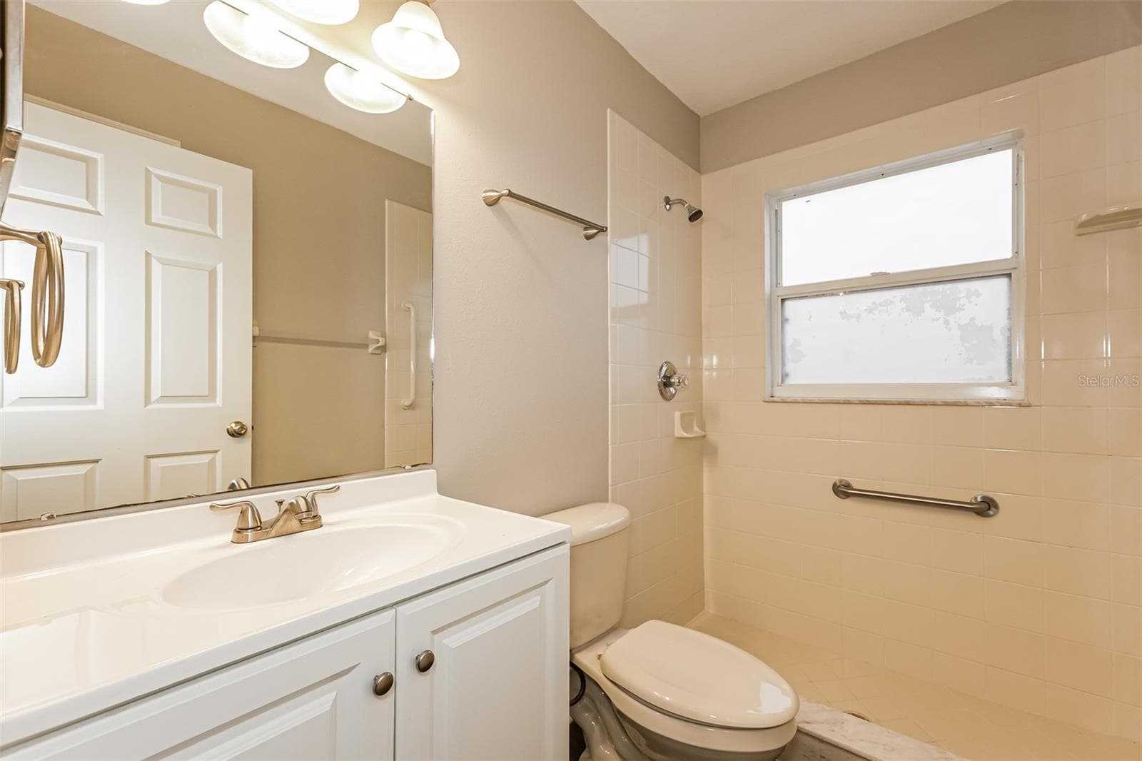 Single Family Residence at 823 ROCKY MOUNTAIN CT, VALRICO, photo 16 of 21