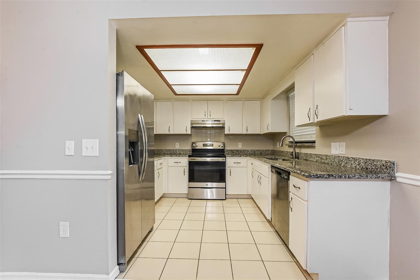 Single Family Residence at 1309 COVE PL, TAVARES, photo 8 of 20