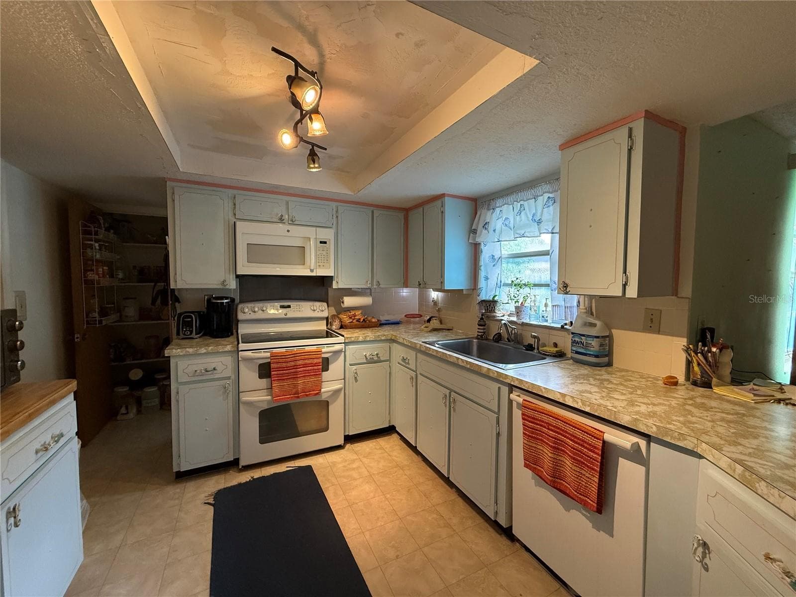 Single Family Residence at 7301 SAN CARLOS DR, PORT RICHEY, photo 15 of 36