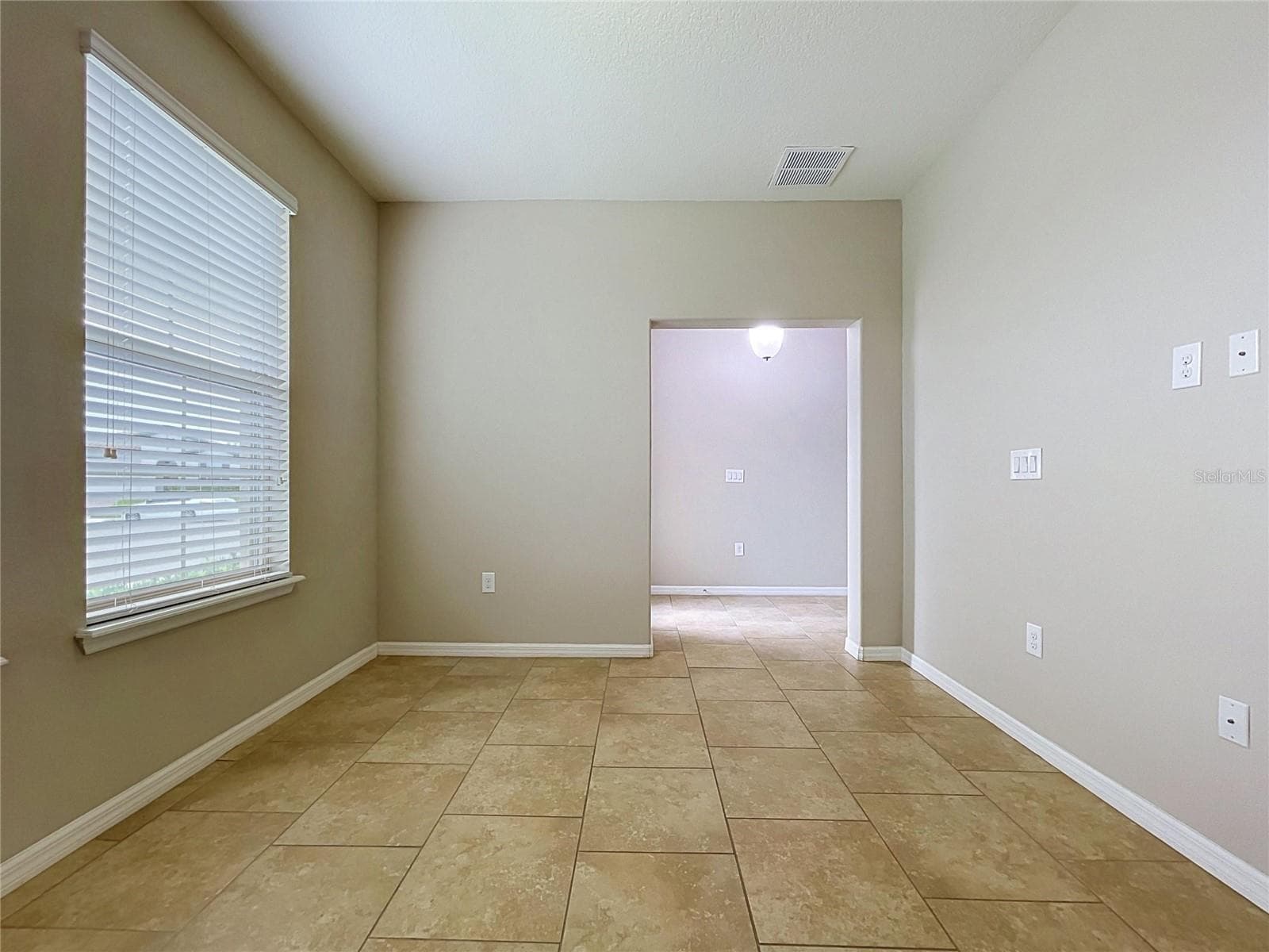 Single Family Residence at 4125 PRIMA LAGO CIR, LAKELAND, photo 10 of 46