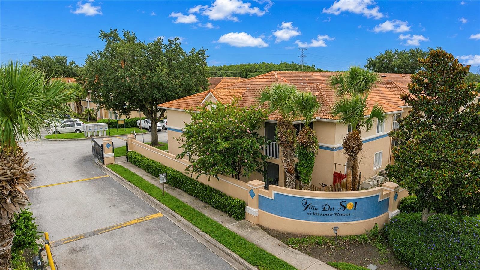 Condominium at 508 VILLA DEL SOL CIR #204, ORLANDO, photo 2 of 16