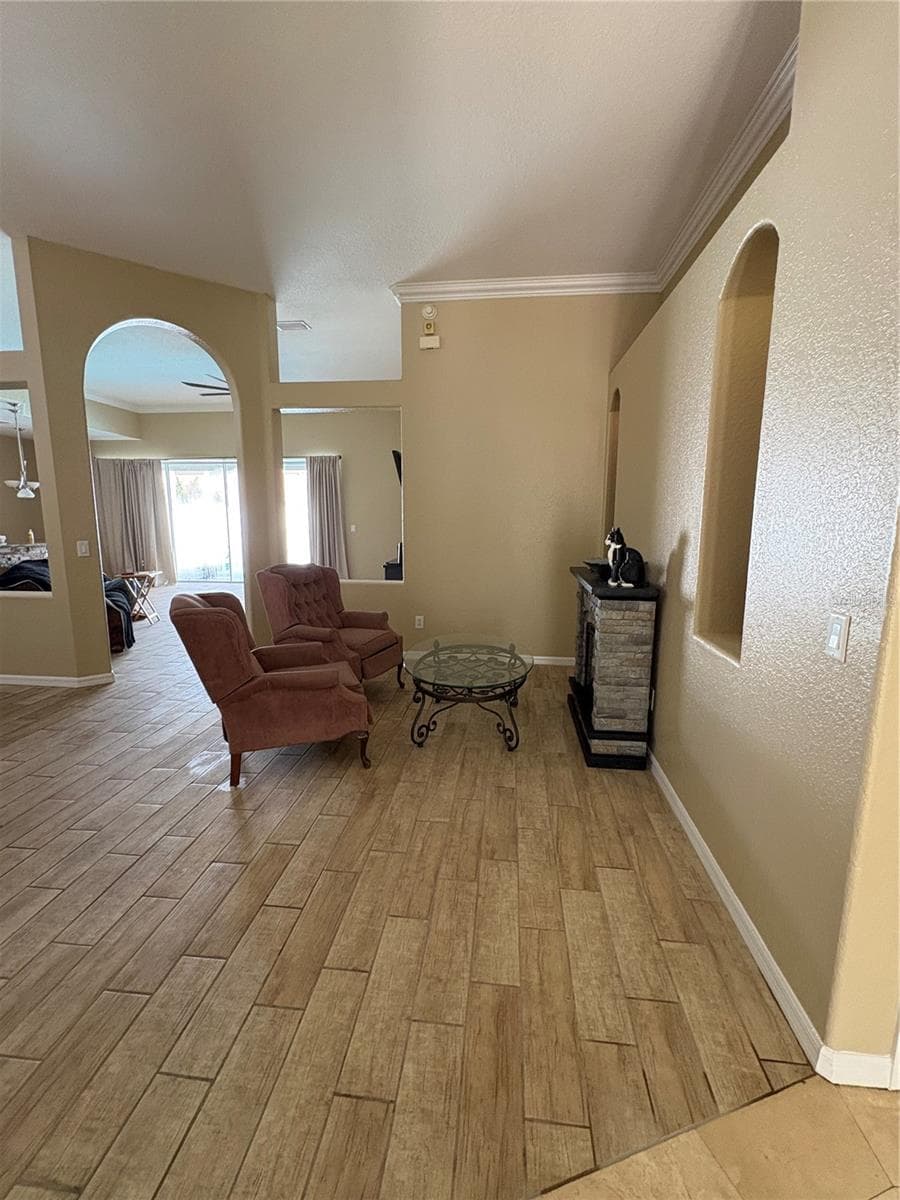 Single Family Residence at 10761 BANFIELD DR, RIVERVIEW, photo 10 of 55