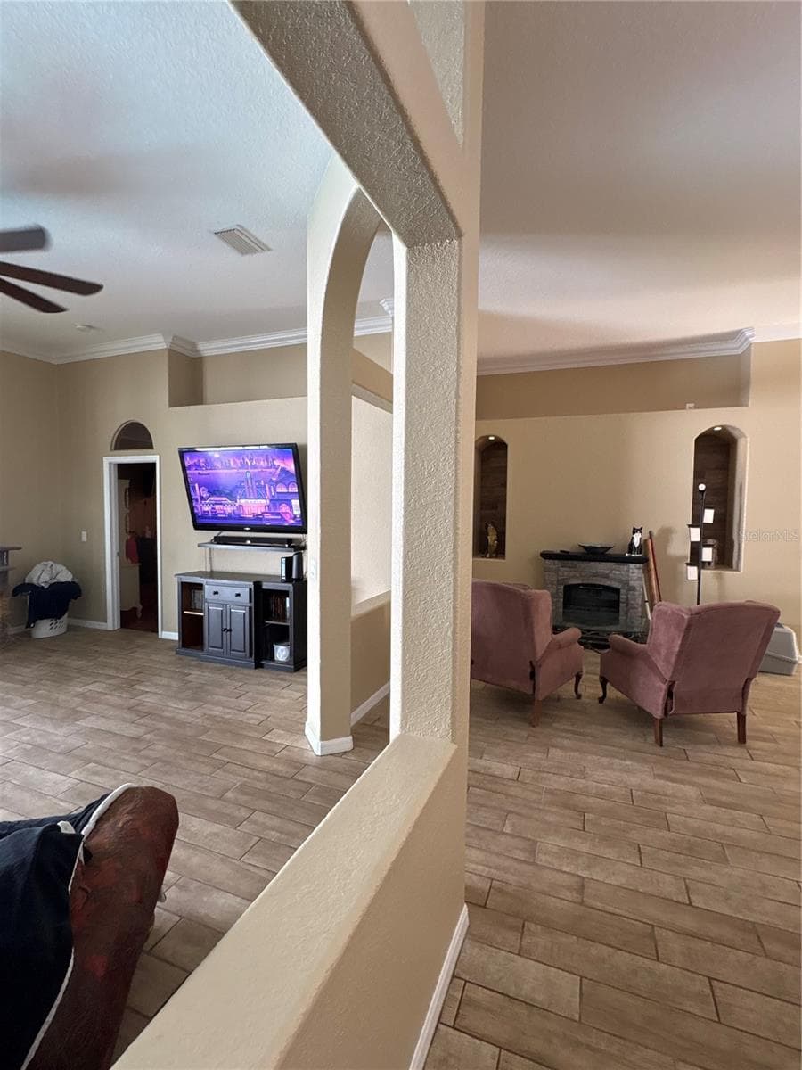 Single Family Residence at 10761 BANFIELD DR, RIVERVIEW, photo 13 of 55