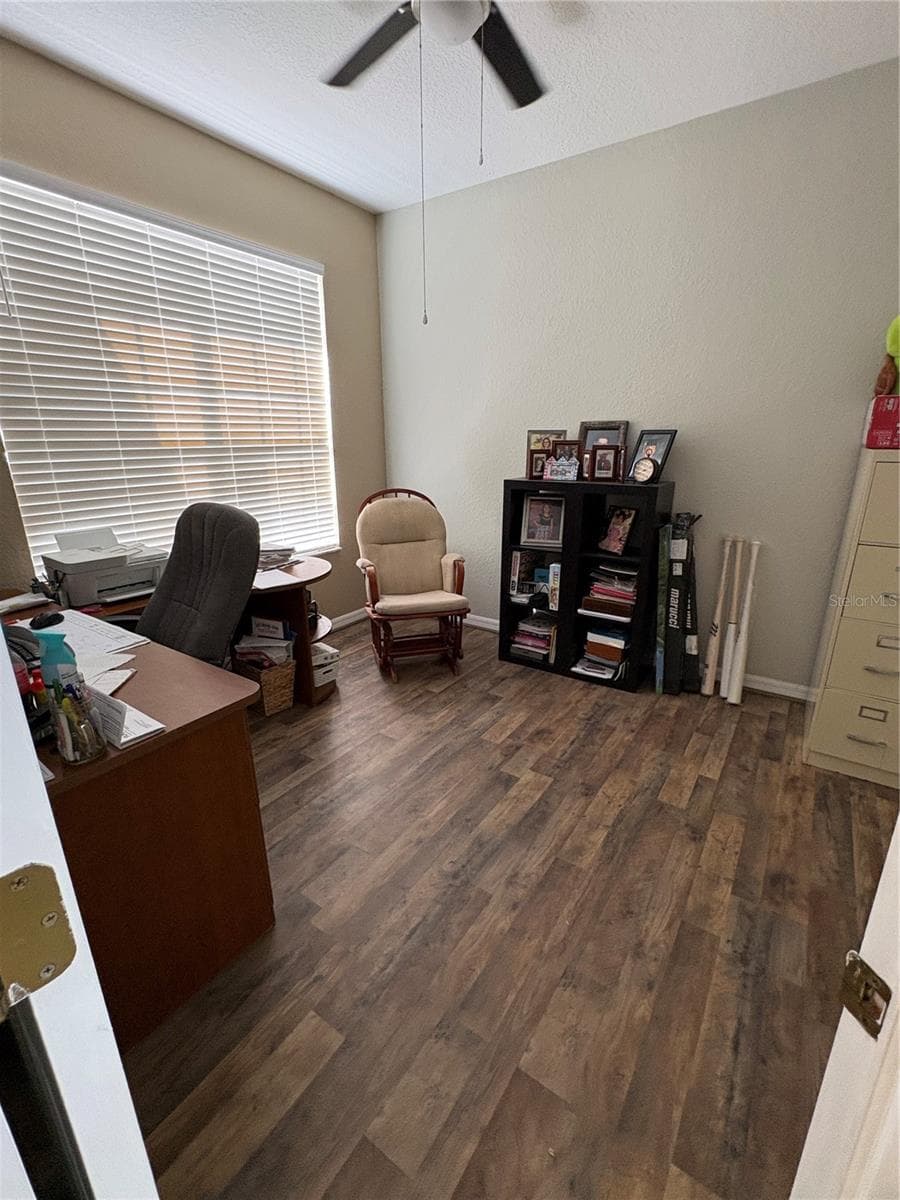 Den/Study - 10761 BANFIELD DR, RIVERVIEW