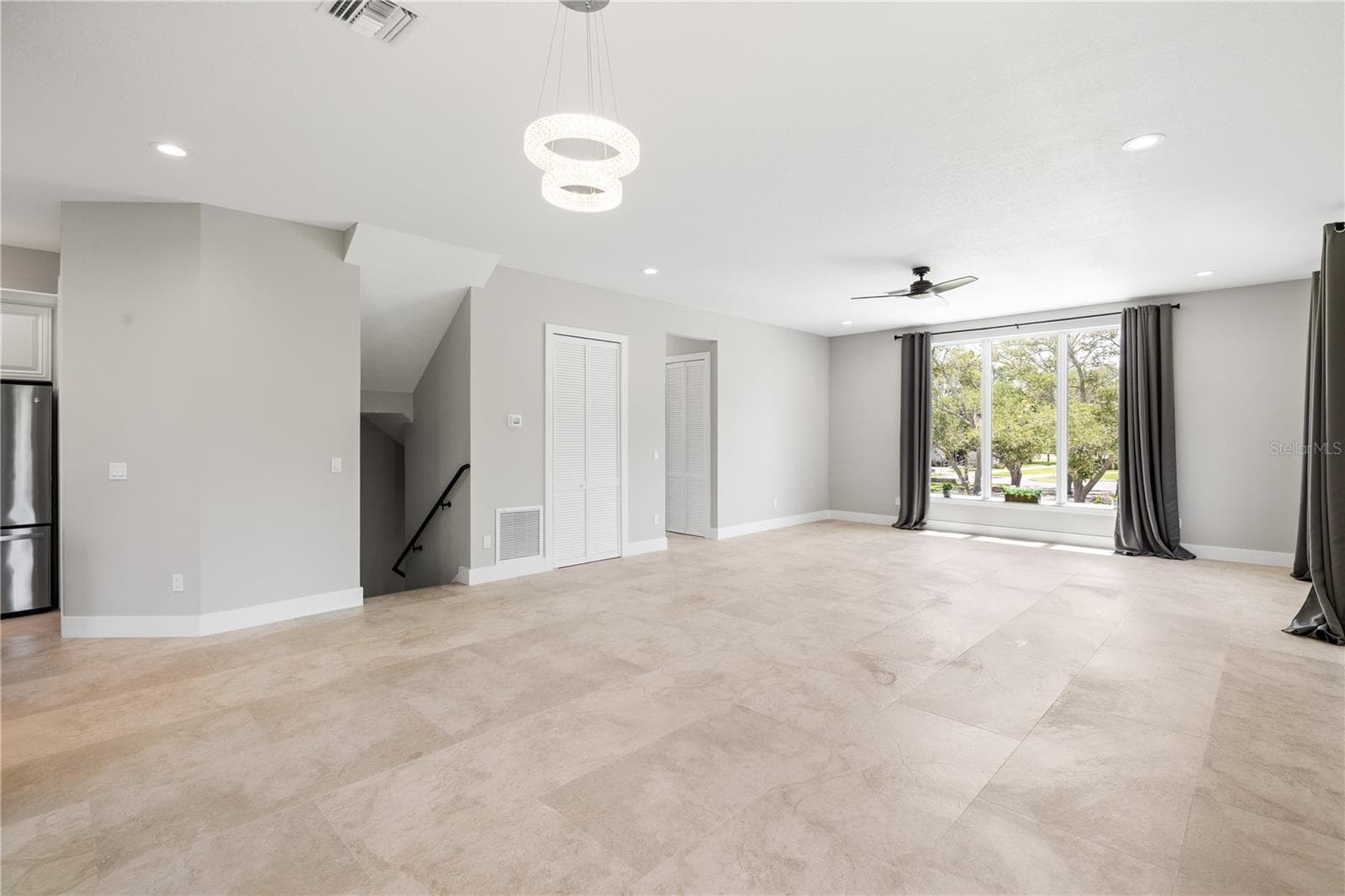 Single Family Residence at 1956 CEDAR DR, DUNEDIN, photo 18 of 95