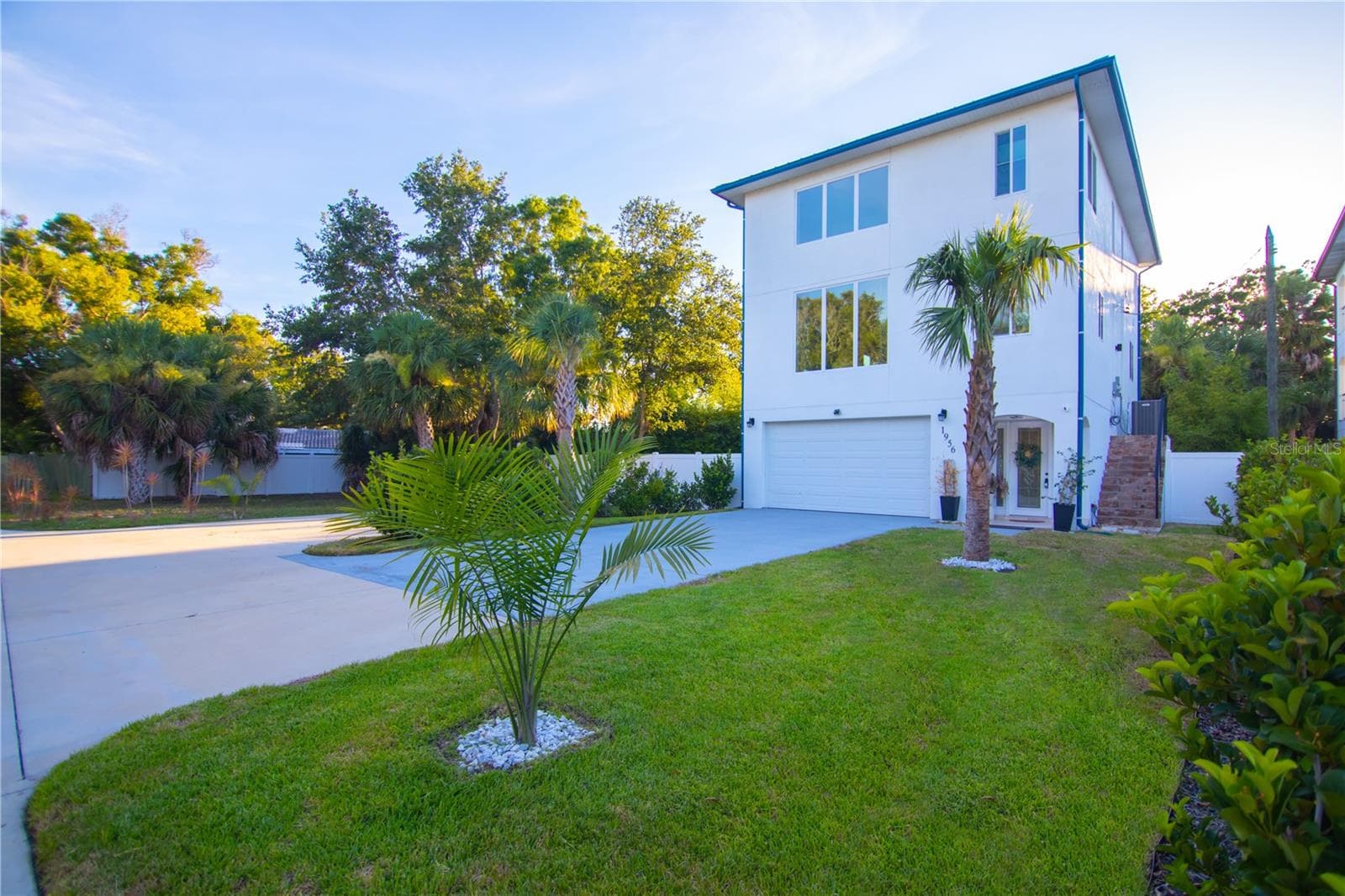 Single Family Residence at 1956 CEDAR DR, DUNEDIN, photo 56 of 95