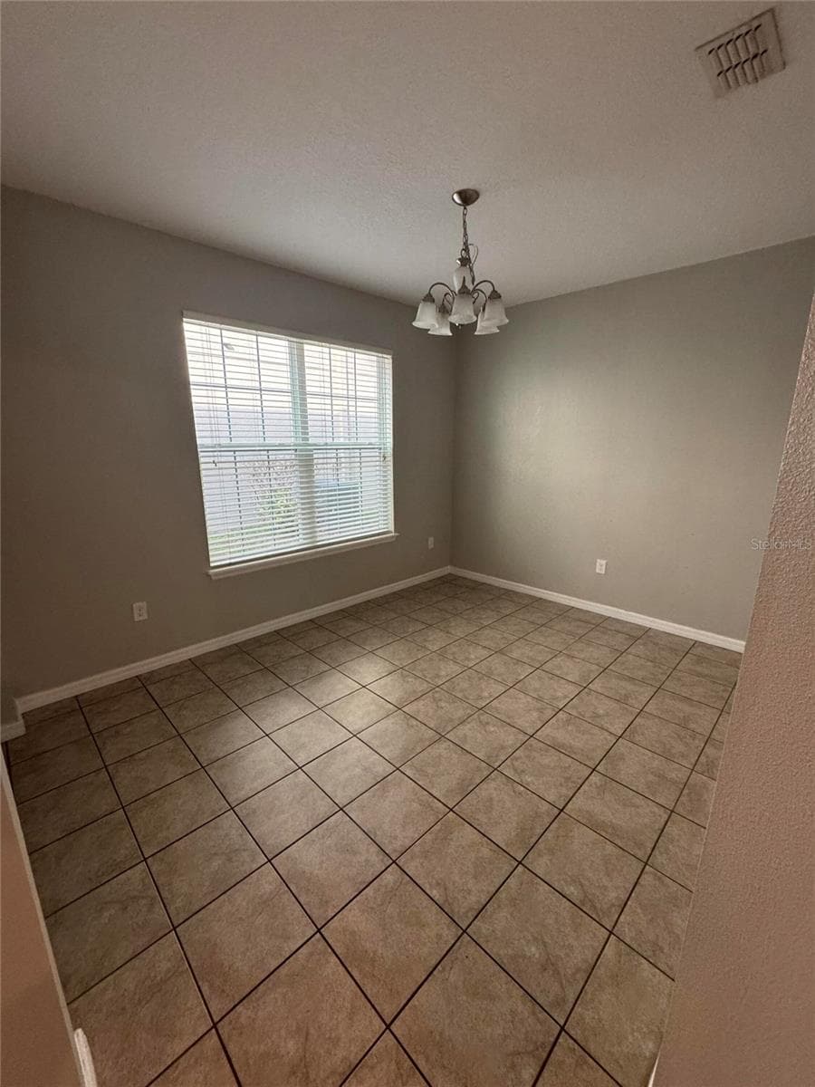 Single Family Residence at 11938 SILVERLAKE PARK DR, WINDERMERE, photo 7 of 45