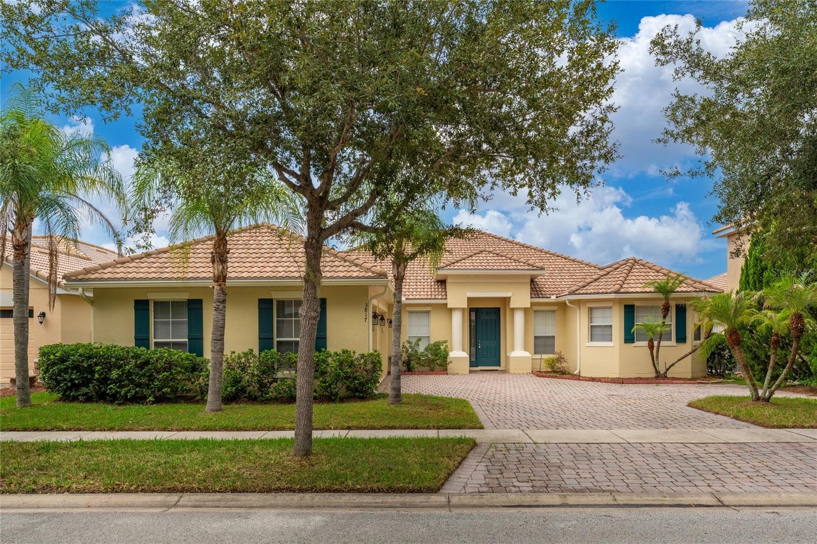 3817 GOLDEN FEATHER WAY