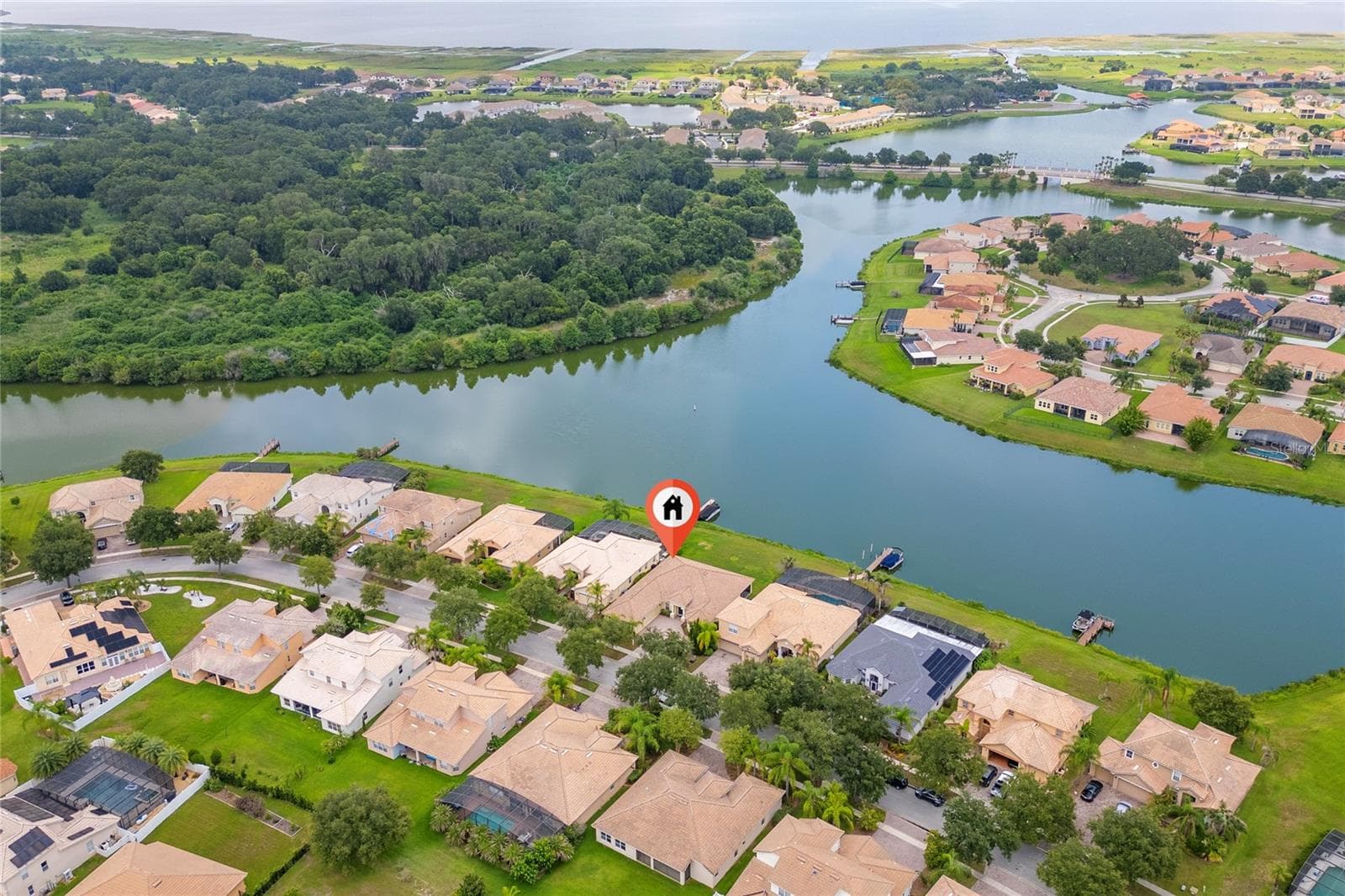 Single Family Residence at 3817 GOLDEN FEATHER WAY, KISSIMMEE, photo 7 of 48