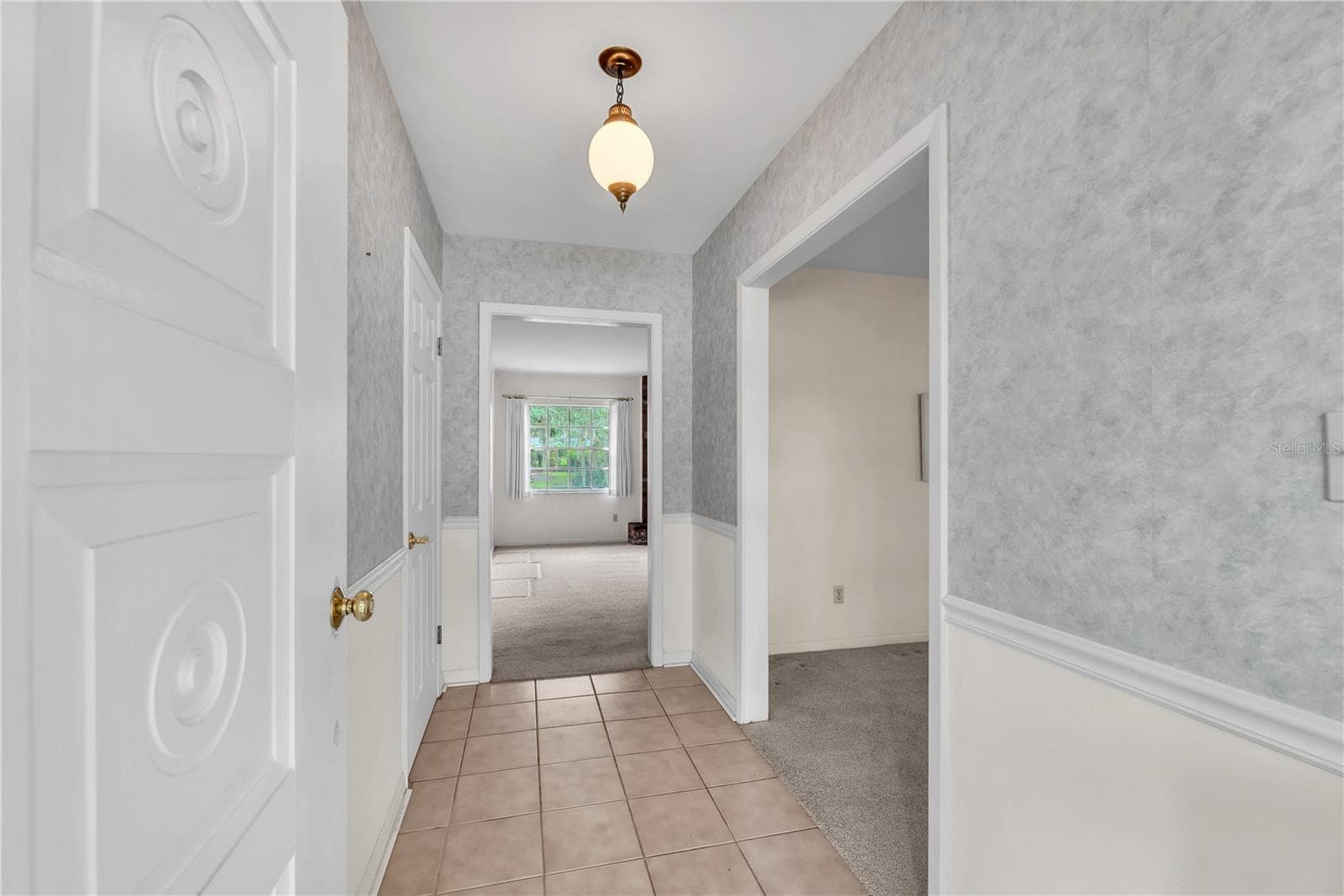 Single Family Residence at 110 ASHBROOK DR, BRANDON, photo 15 of 39