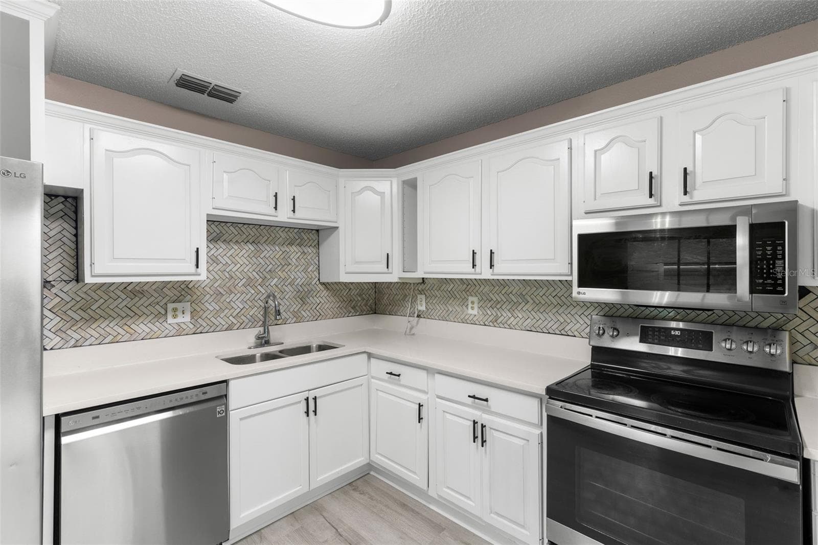 Single Family Residence at 7508 WAKULLA DR, TEMPLE TERRACE, photo 13 of 28
