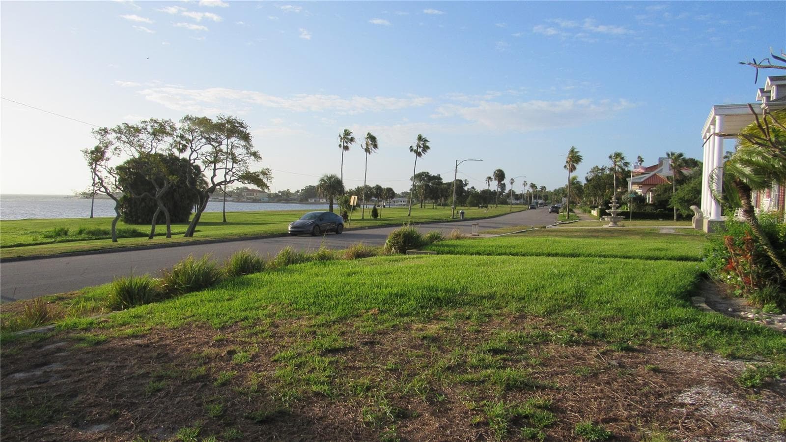 Single Family Residence at 1817 BEACH DR SE, ST PETERSBURG, photo 13 of 18