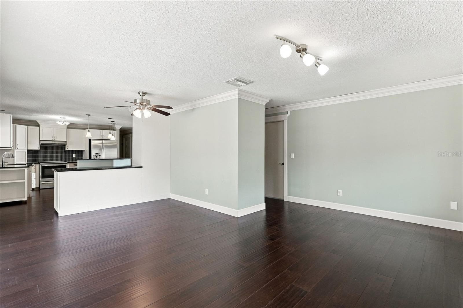 Single Family Residence at 6785 TAMARIND CIR, ORLANDO, photo 19 of 44