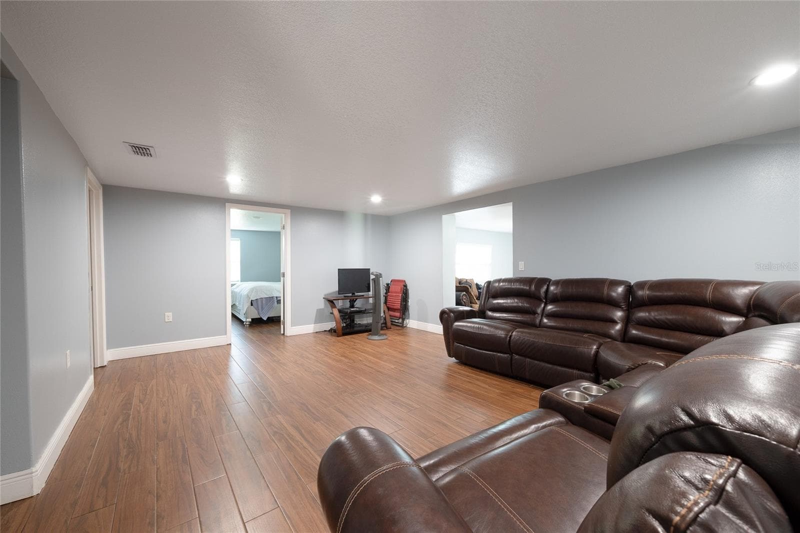 Single Family Residence at 19 S TYLER AVE, ORLANDO, photo 18 of 38