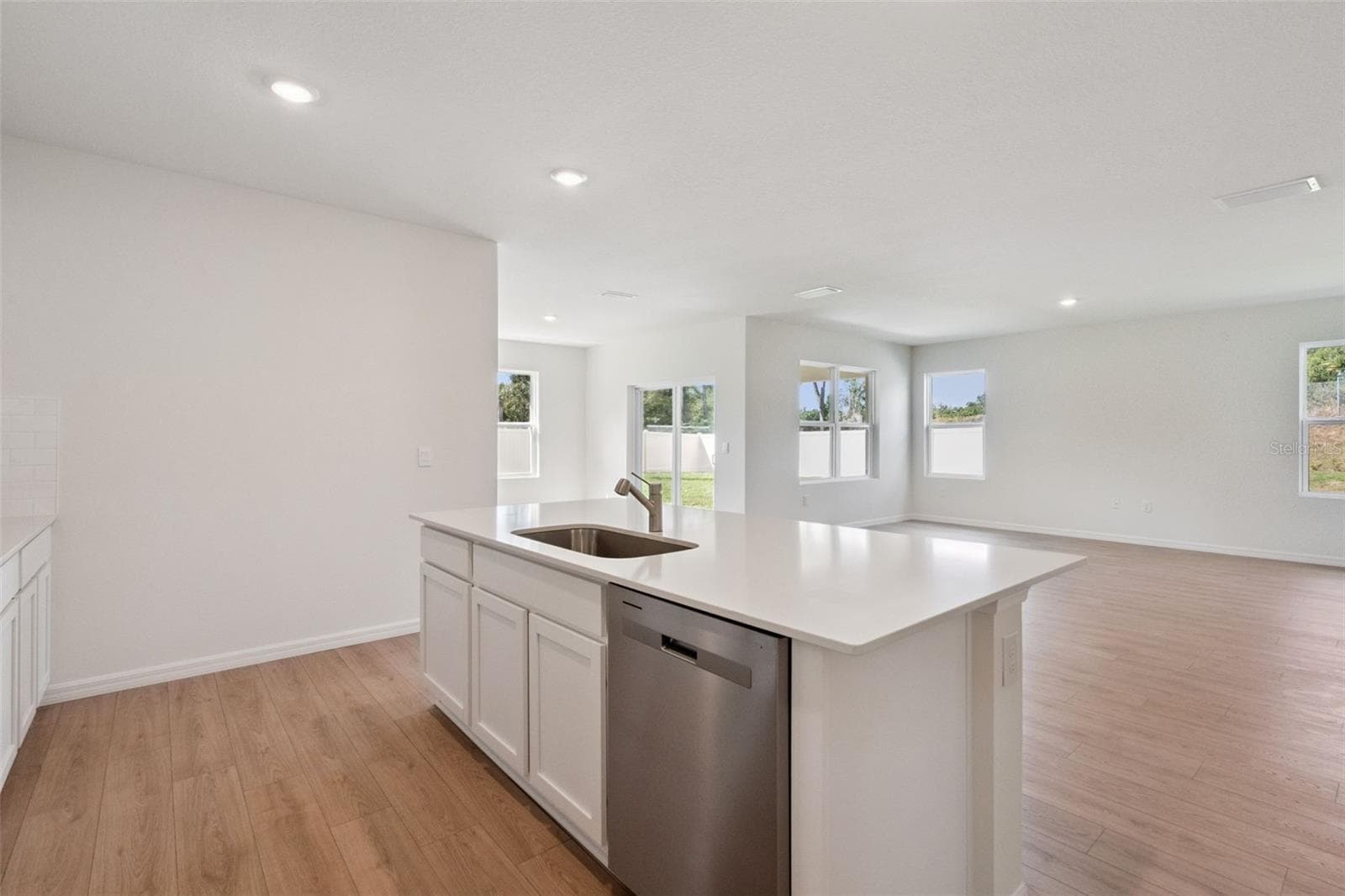 Single Family Residence at 2514 DORSET CT, ORMOND BEACH, photo 20 of 25