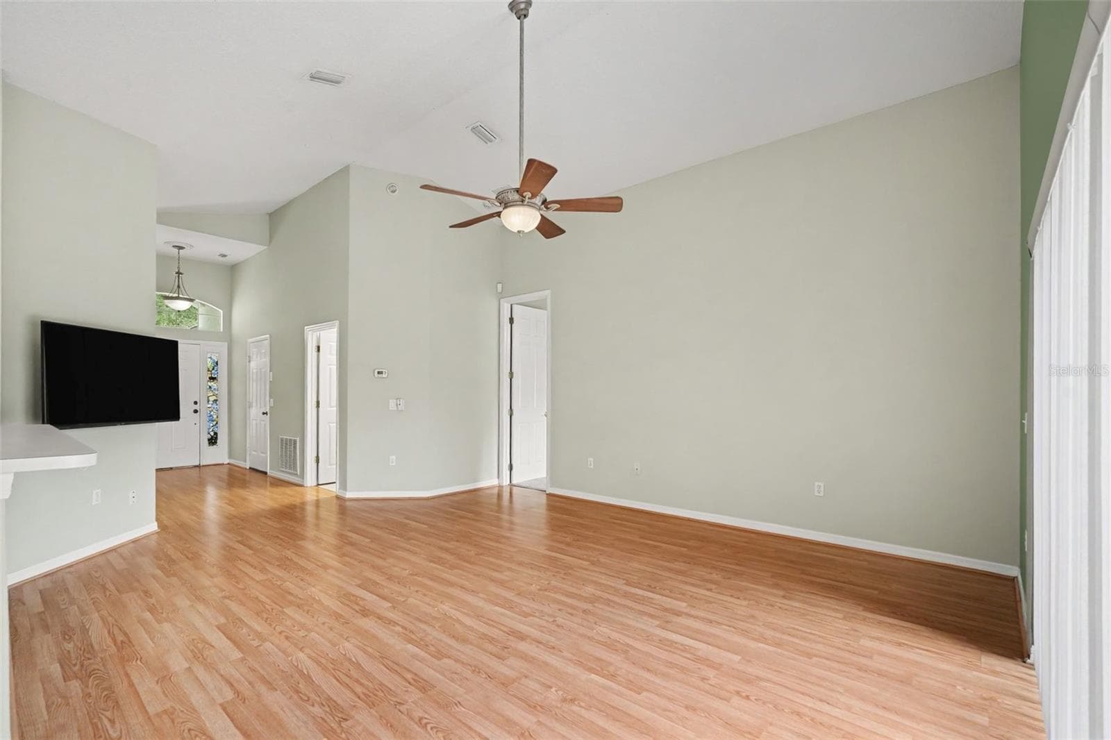 Single Family Residence at 9407 CYPRESS HARBOR DRIVE, GIBSONTON, photo 10 of 40