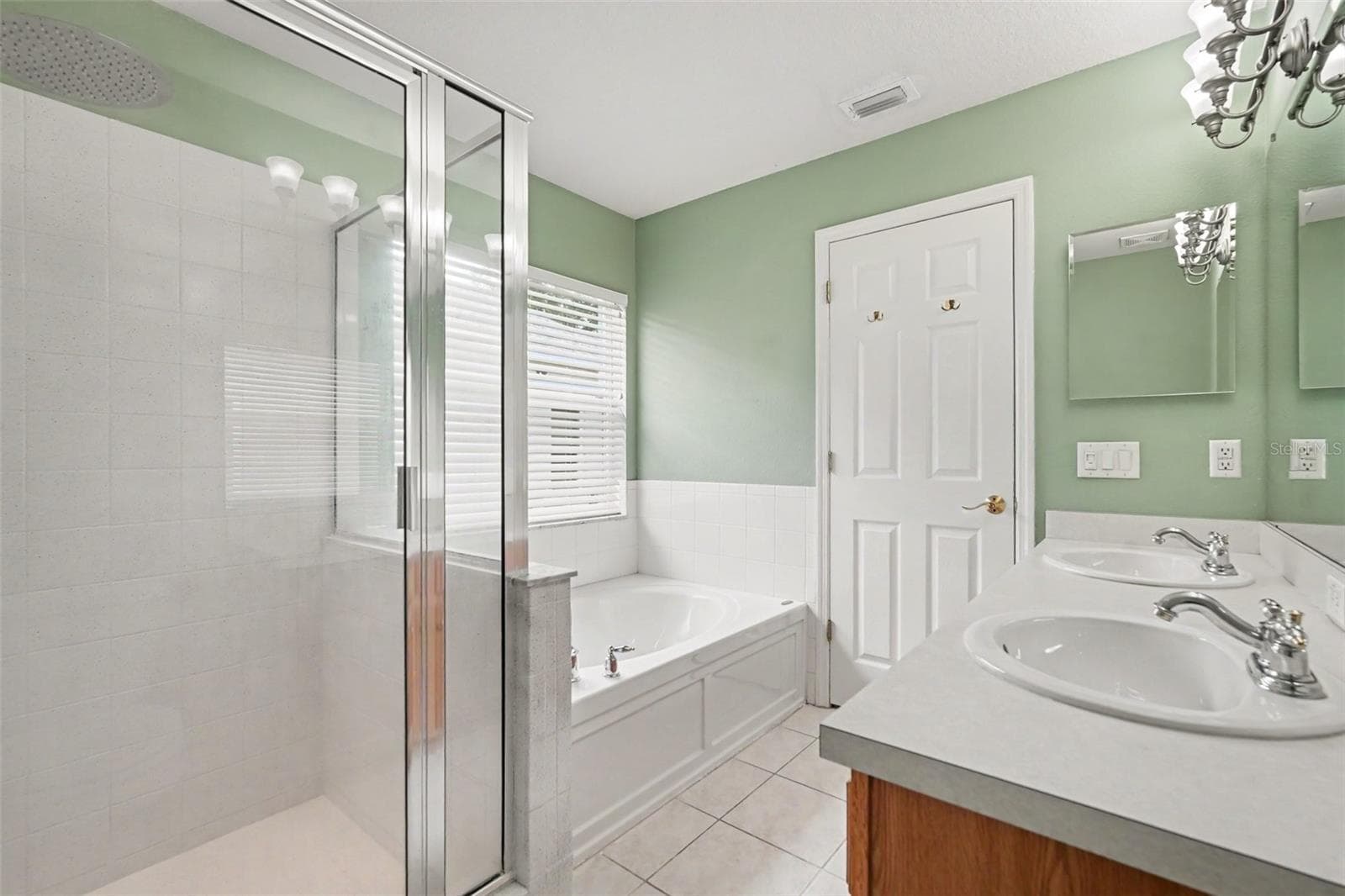 Single Family Residence at 9407 CYPRESS HARBOR DRIVE, GIBSONTON, photo 22 of 40
