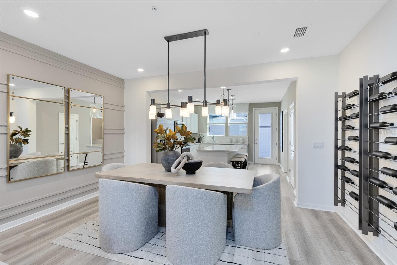 Model Home Design Only. Pictures and furnishings are for illustrative purposes only. Elevations, colors and options may vary. Furniture is for model home staging only. - 4580 ORCHARD VIEW ALLEY, CLERMONT
