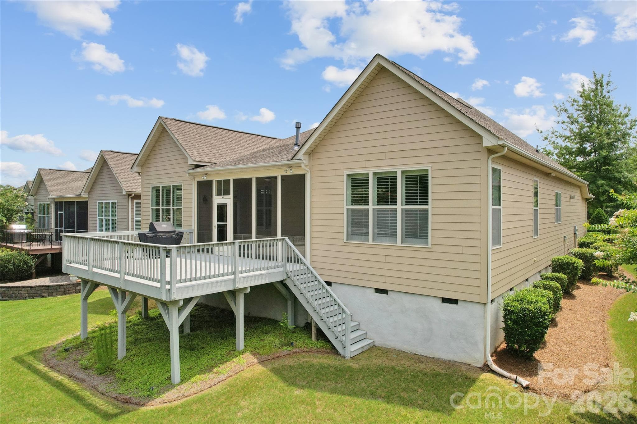 Single Family Residence at 16826 Coves Edge Lane, Charlotte, photo 34 of 40