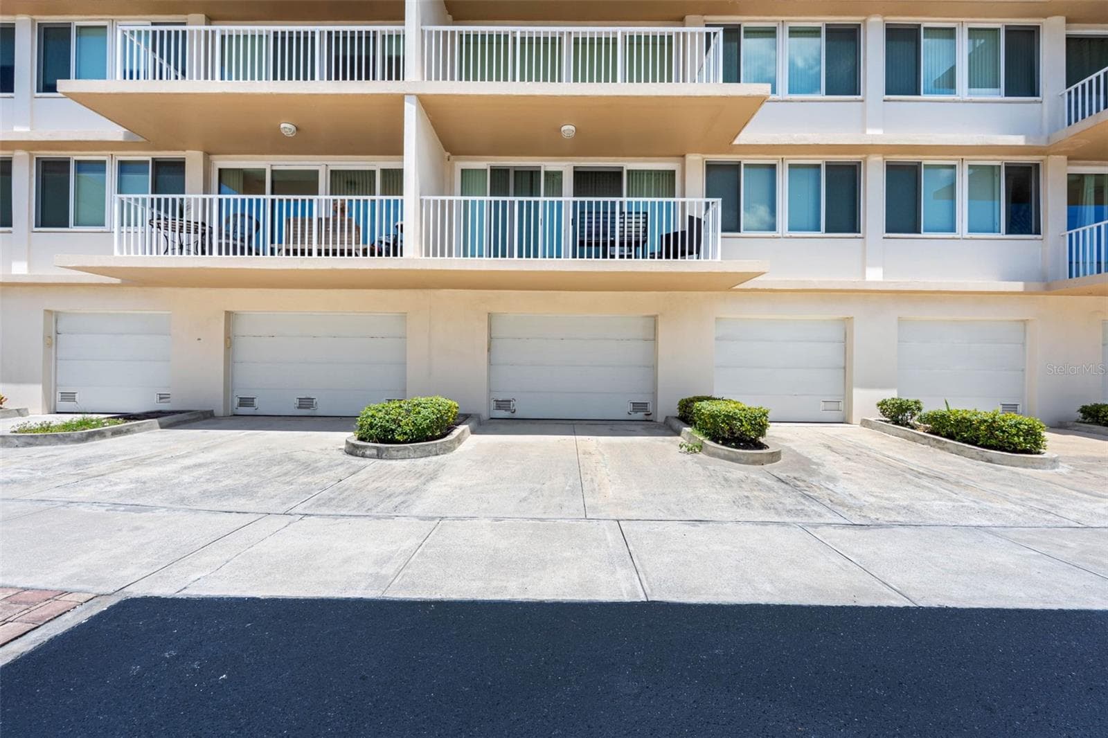 Coveted Private 39x16 Tandem 2 Car Garage - 223 ISLAND WAY #7F, CLEARWATER BEACH
