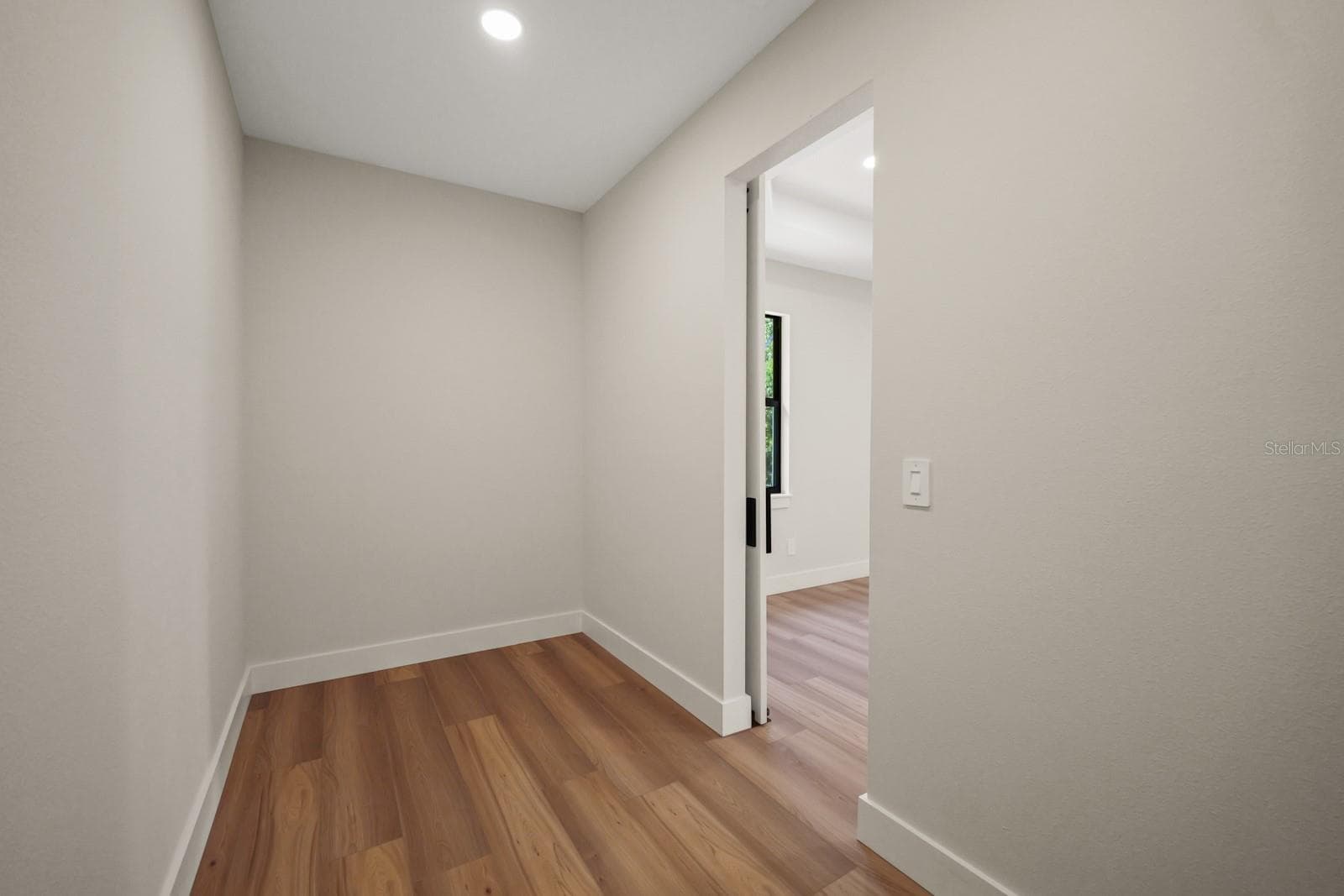 Walk-in closet - 64 HIGHLAND ST, BROOKSVILLE