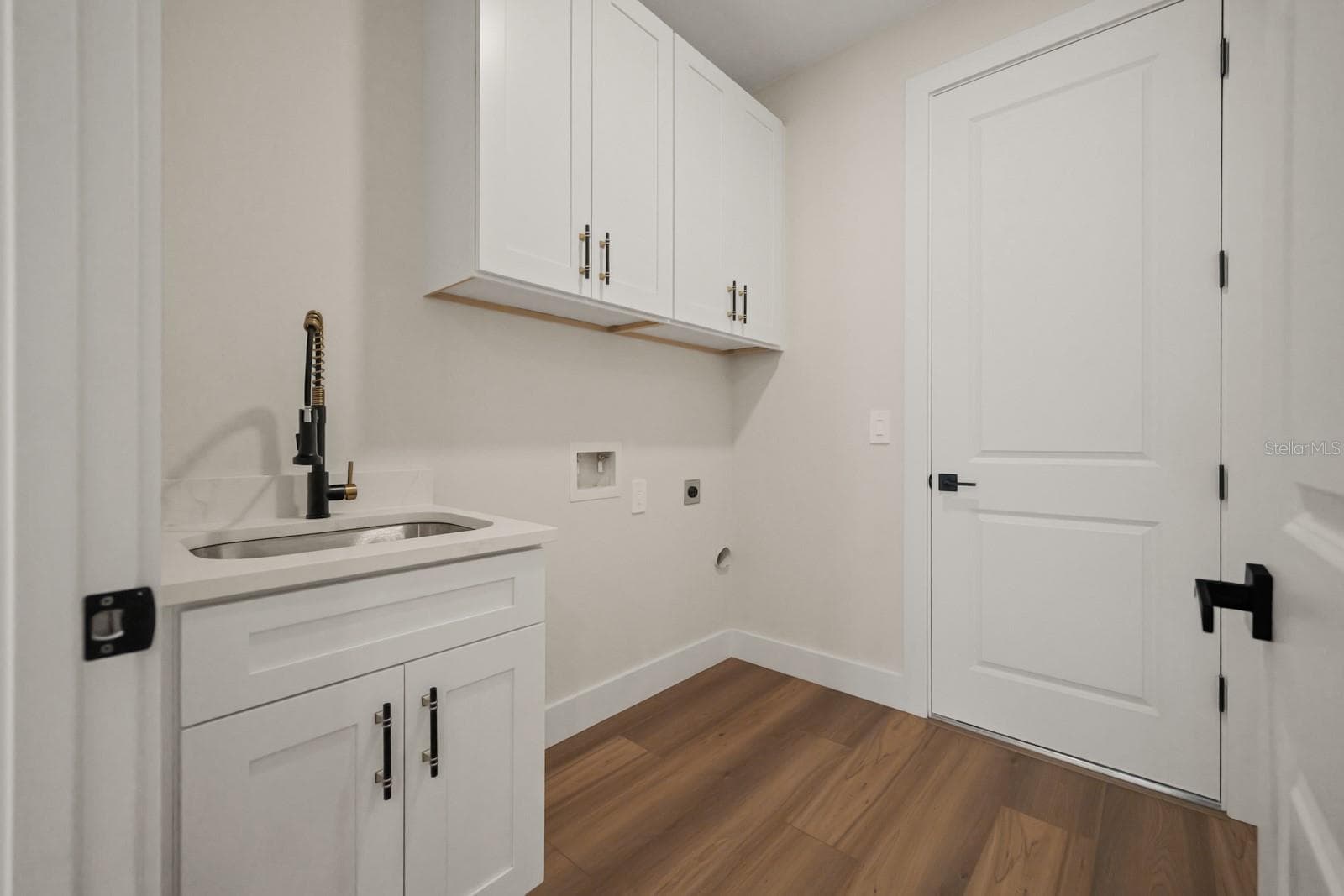 Laundry room - 64 HIGHLAND ST, BROOKSVILLE