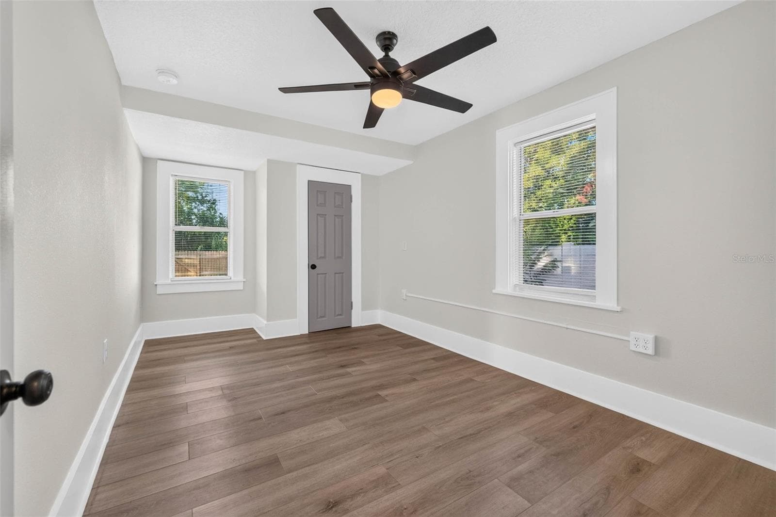 Single Family Residence at 4624 IRIS ST N, ST PETERSBURG, photo 21 of 37