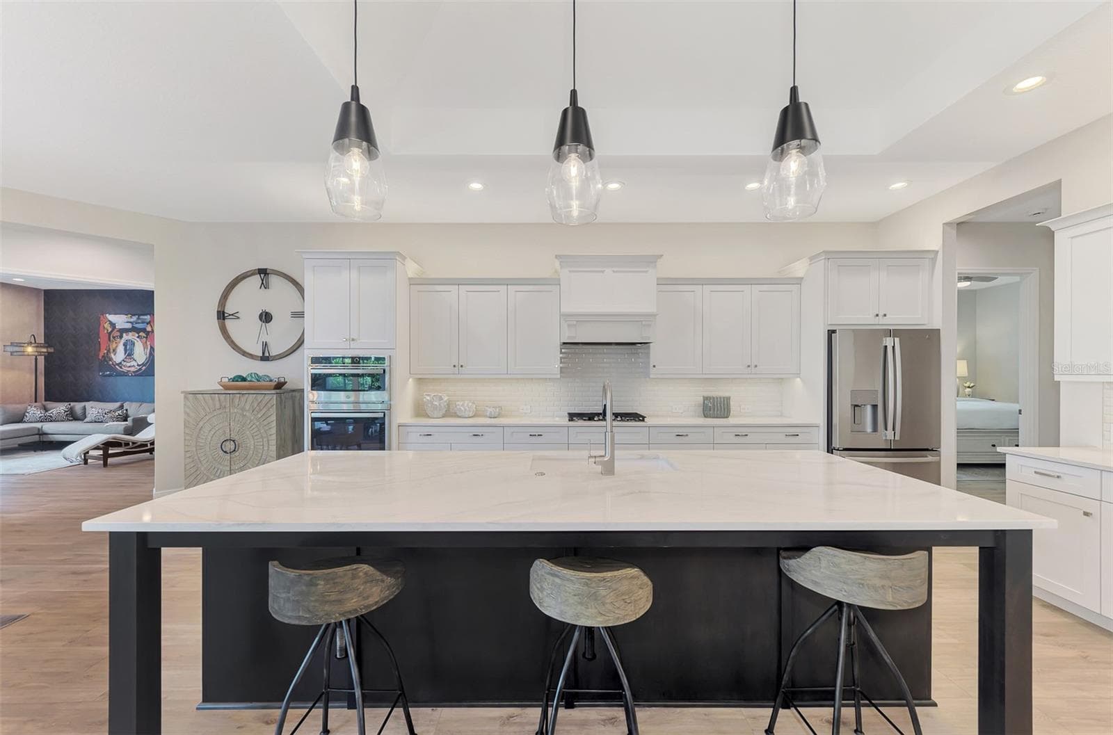 Single Family Residence at 18045 HOME RUN DR, VENICE, photo 16 of 100