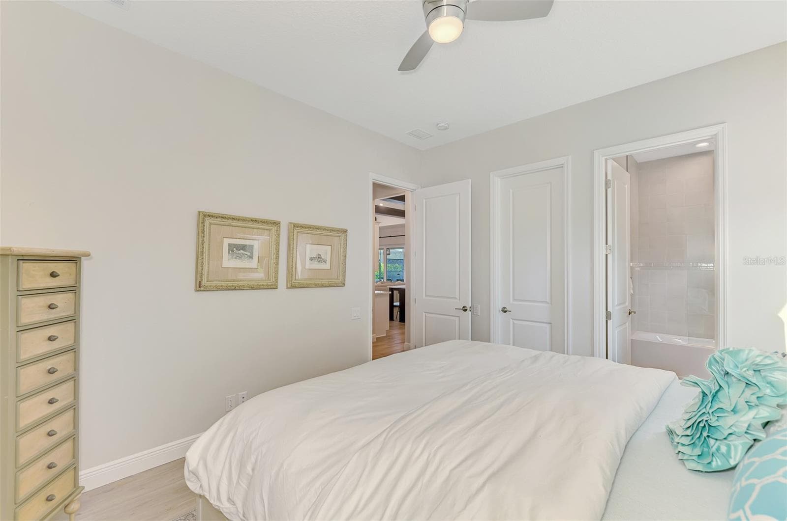 Single Family Residence at 18045 HOME RUN DR, VENICE, photo 43 of 100