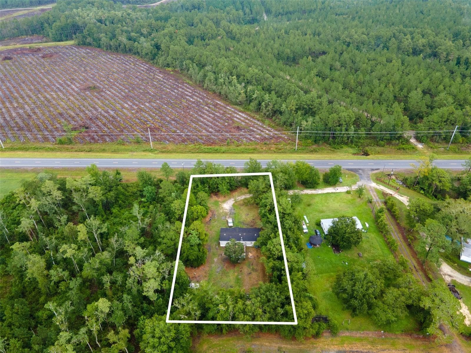 Manufactured Home at 9798 STATE ROAD 100 W, STARKE, photo 43 of 46