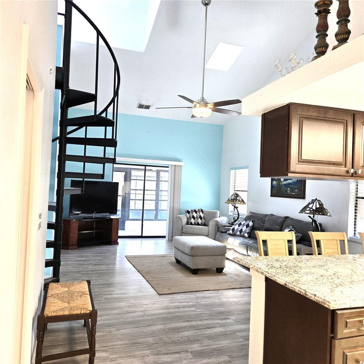 Villa at 302 40TH STREET CIR W, PALMETTO, photo 3 of 17