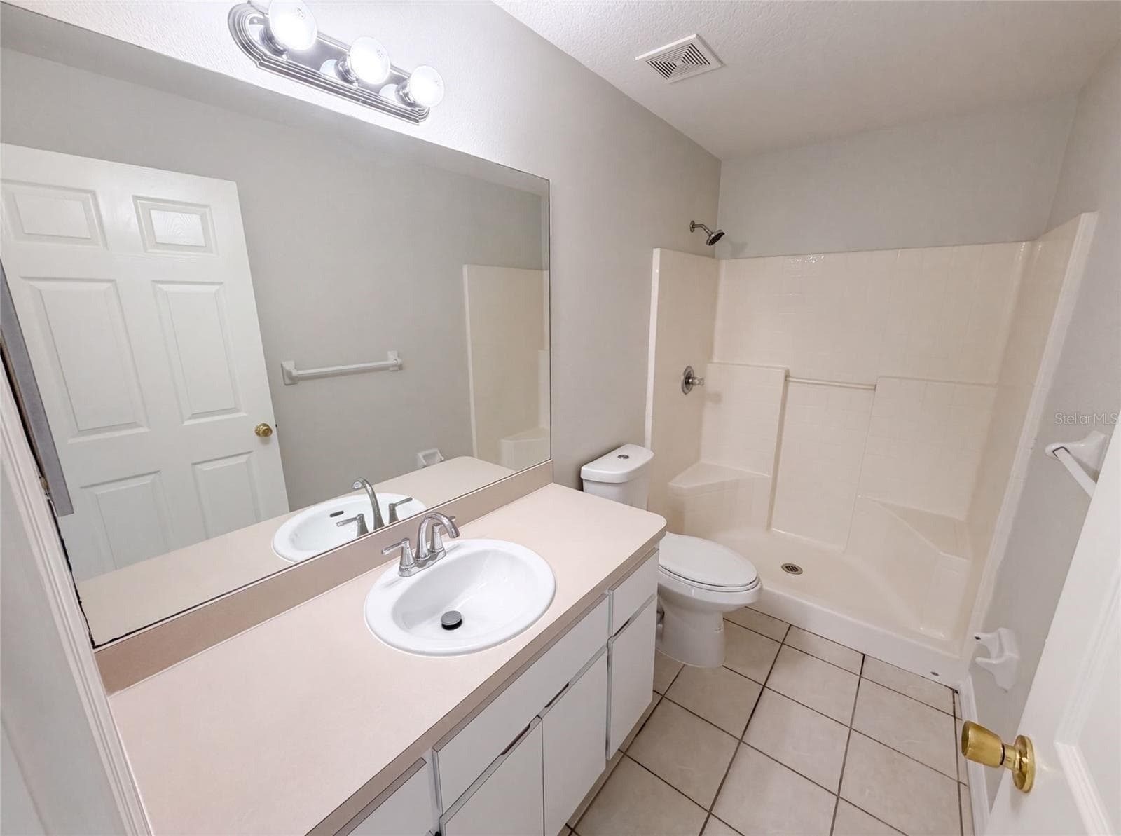 Townhouse at 37209 GRASSY HILL LN, DADE CITY, photo 11 of 26