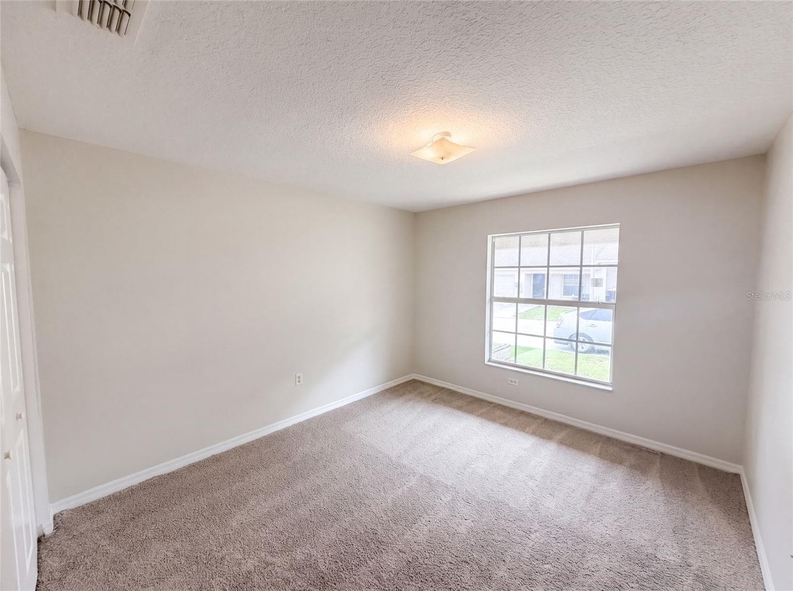 Townhouse at 37209 GRASSY HILL LN, DADE CITY, photo 14 of 26