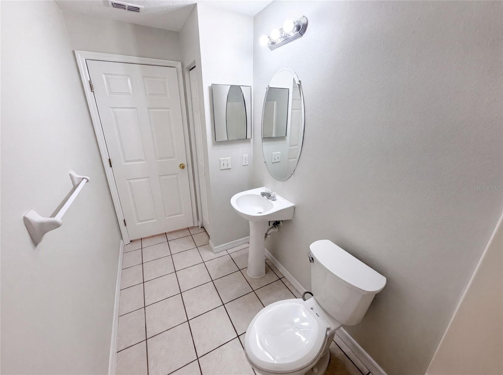 Townhouse at 37209 GRASSY HILL LN, DADE CITY, photo 15 of 26