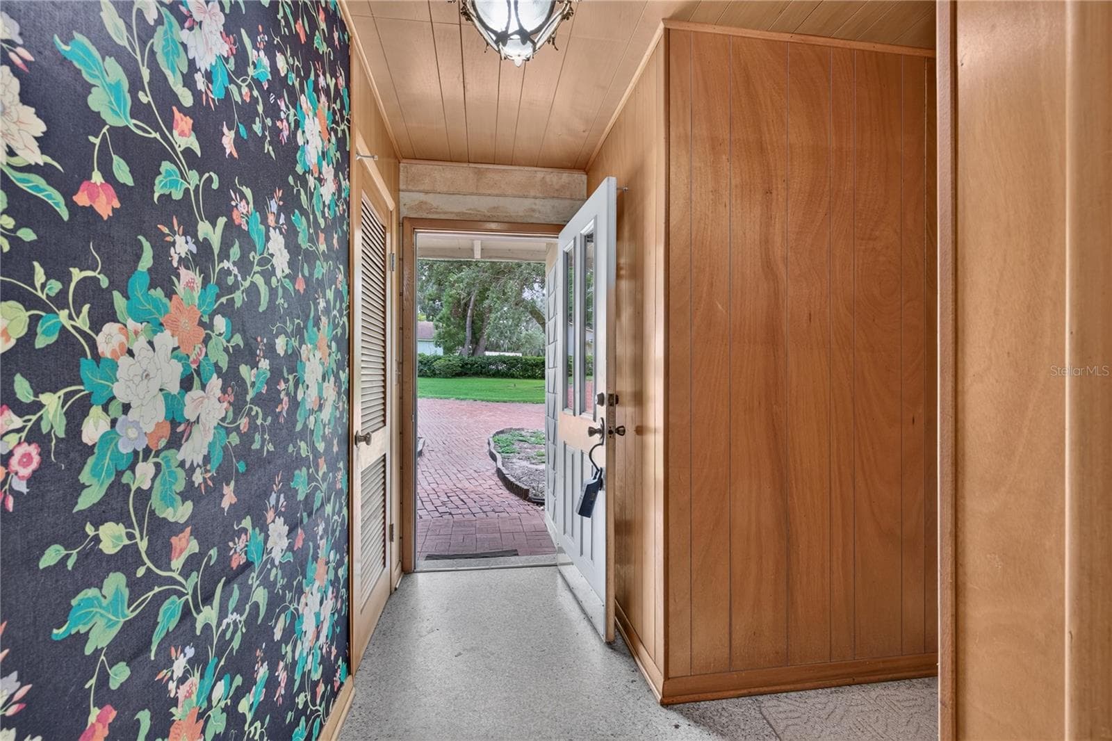Foyer - 2435 BROADVUE AVE, EUSTIS