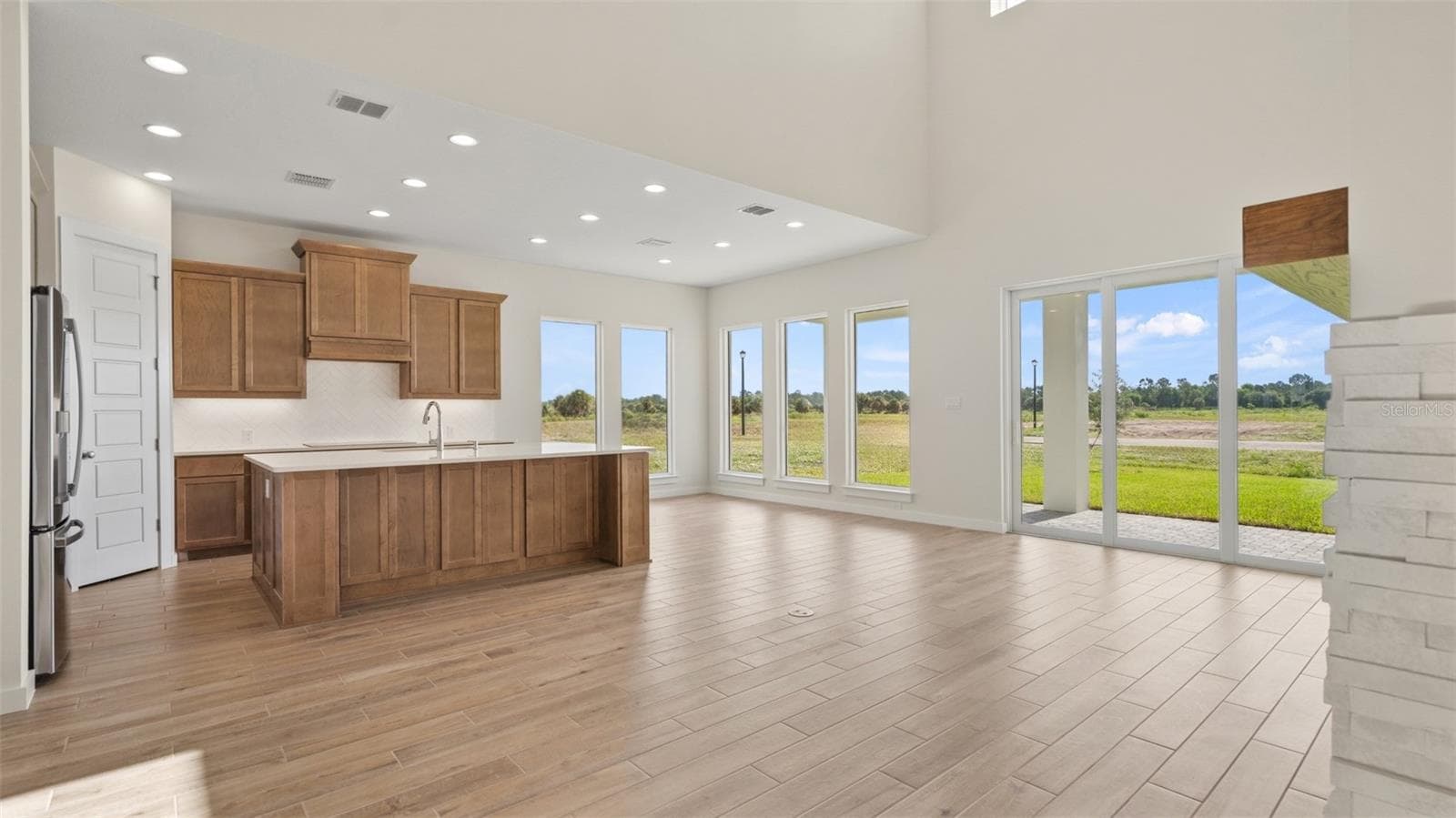 Single Family Residence at 13021 MOONRISE LN, PUNTA GORDA, photo 5 of 25