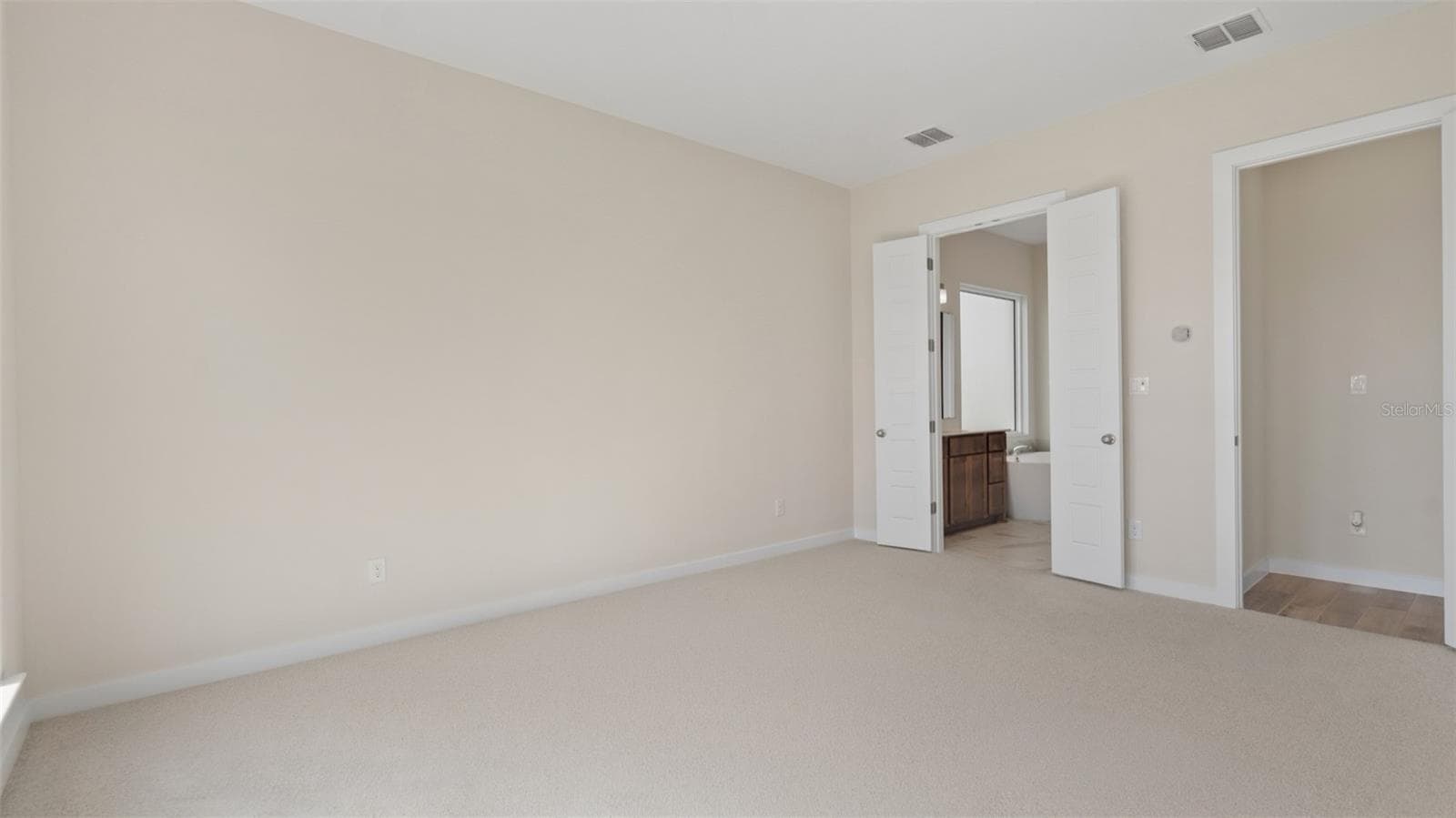 Single Family Residence at 13021 MOONRISE LN, PUNTA GORDA, photo 10 of 25